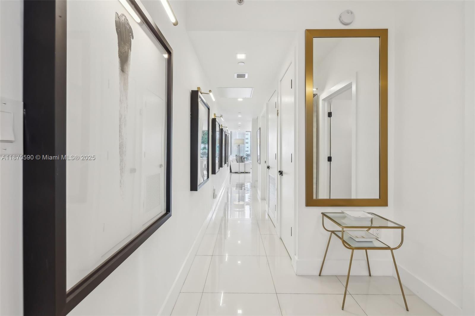 6000 Collins Ave # 304