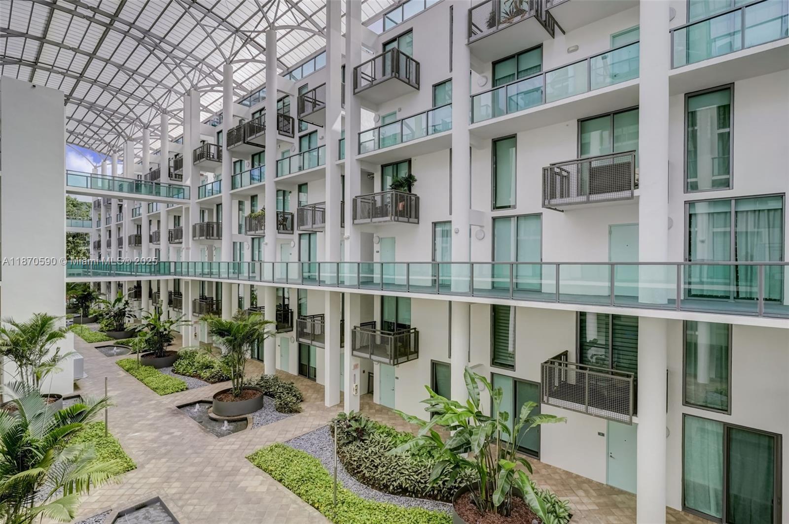 6000 Collins Ave # 304