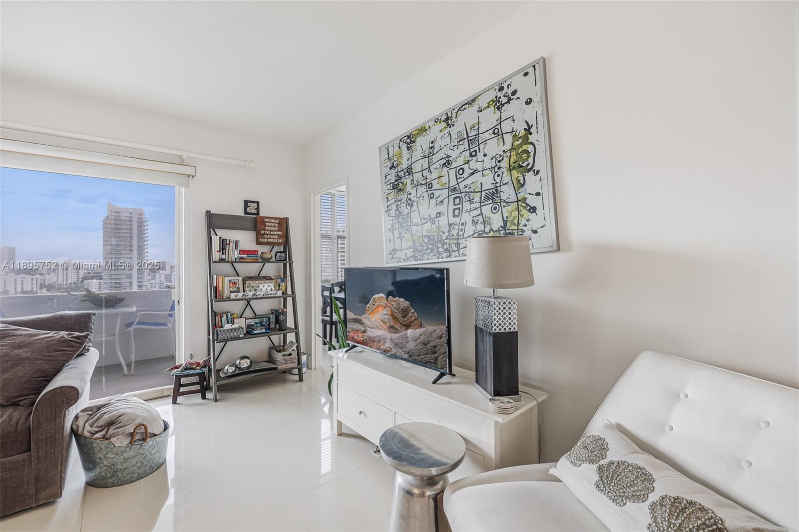3 Island Ave # 14A