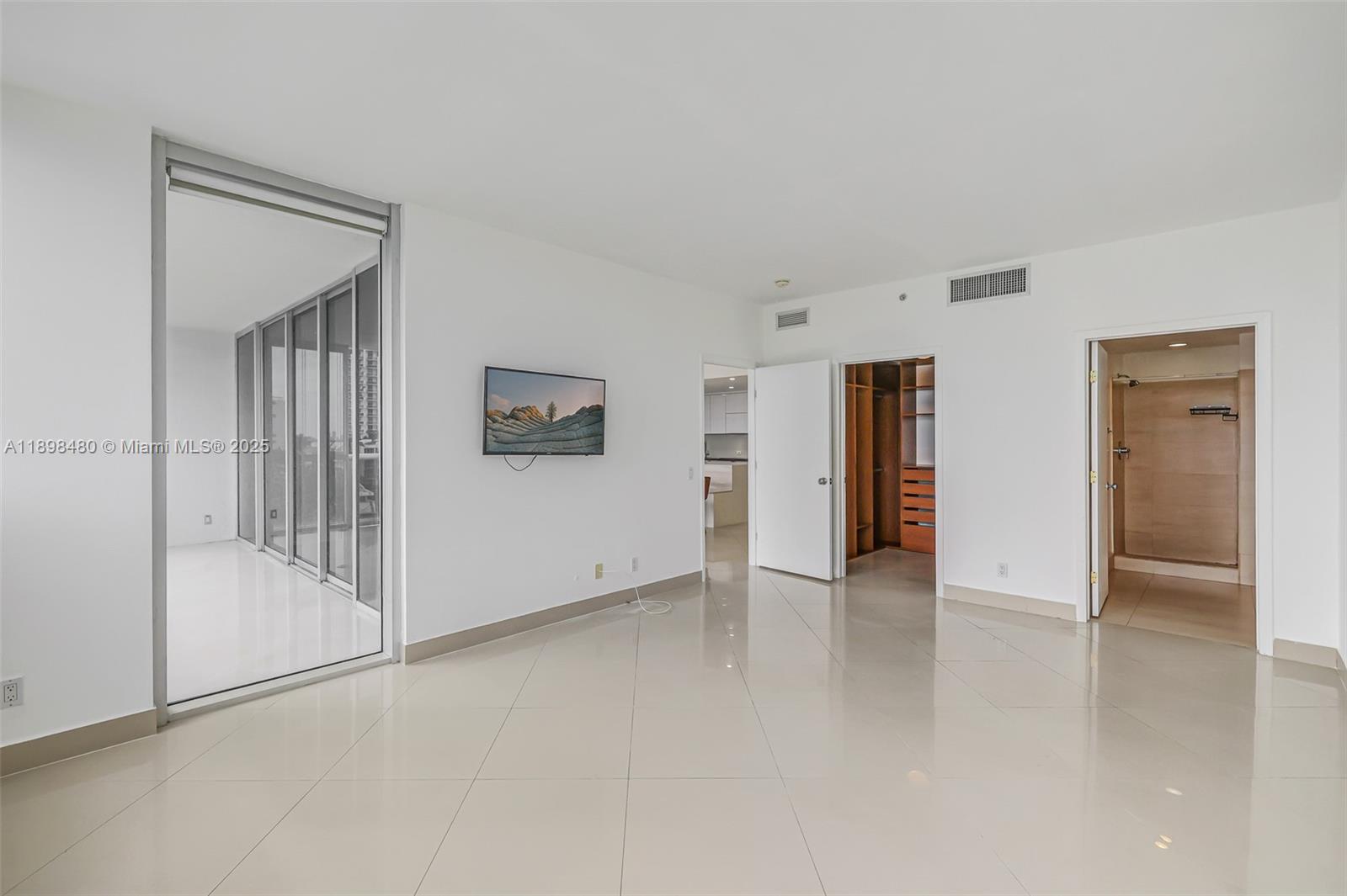 7929 West Dr # 501