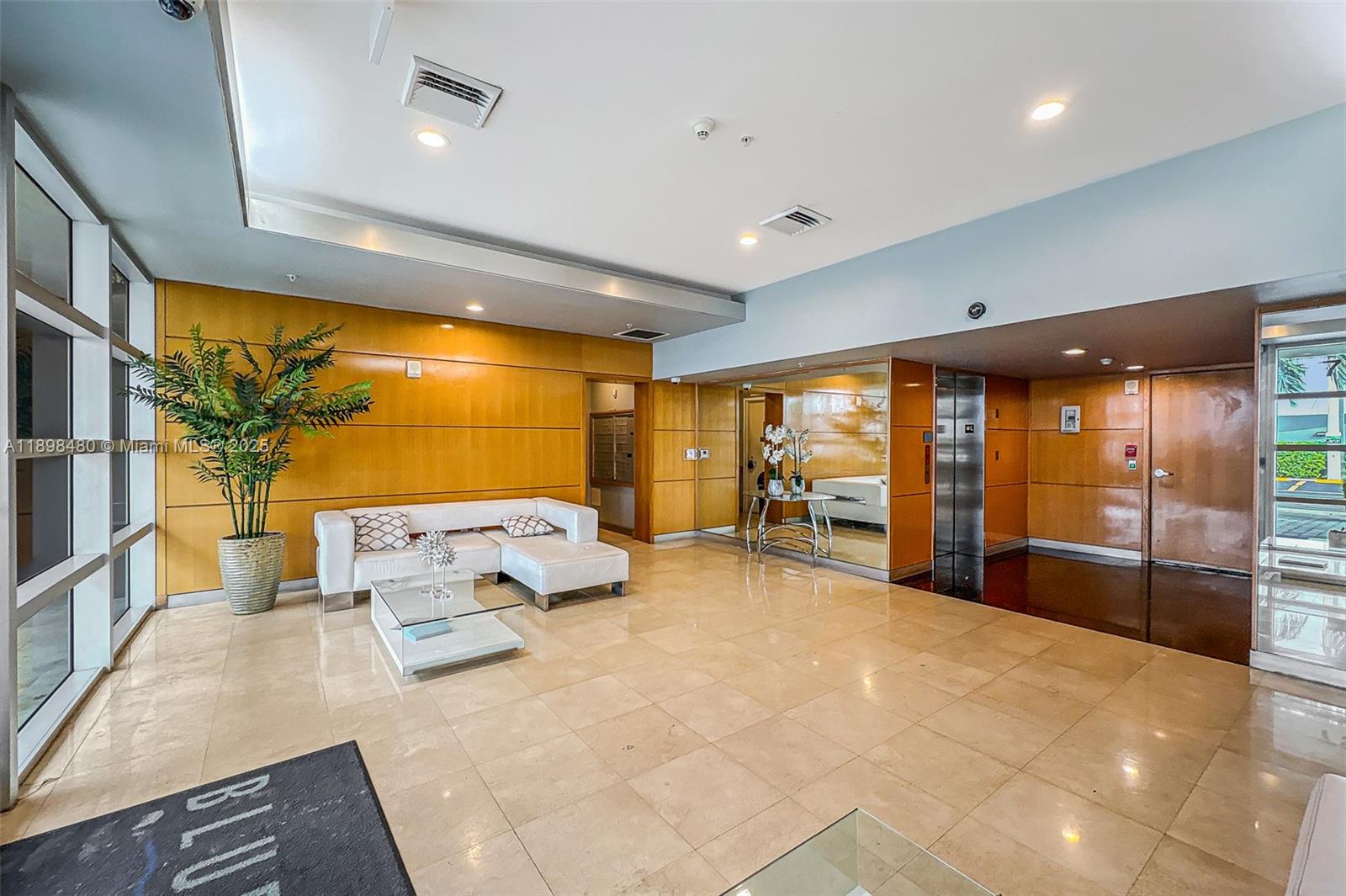 7929 West Dr # 501