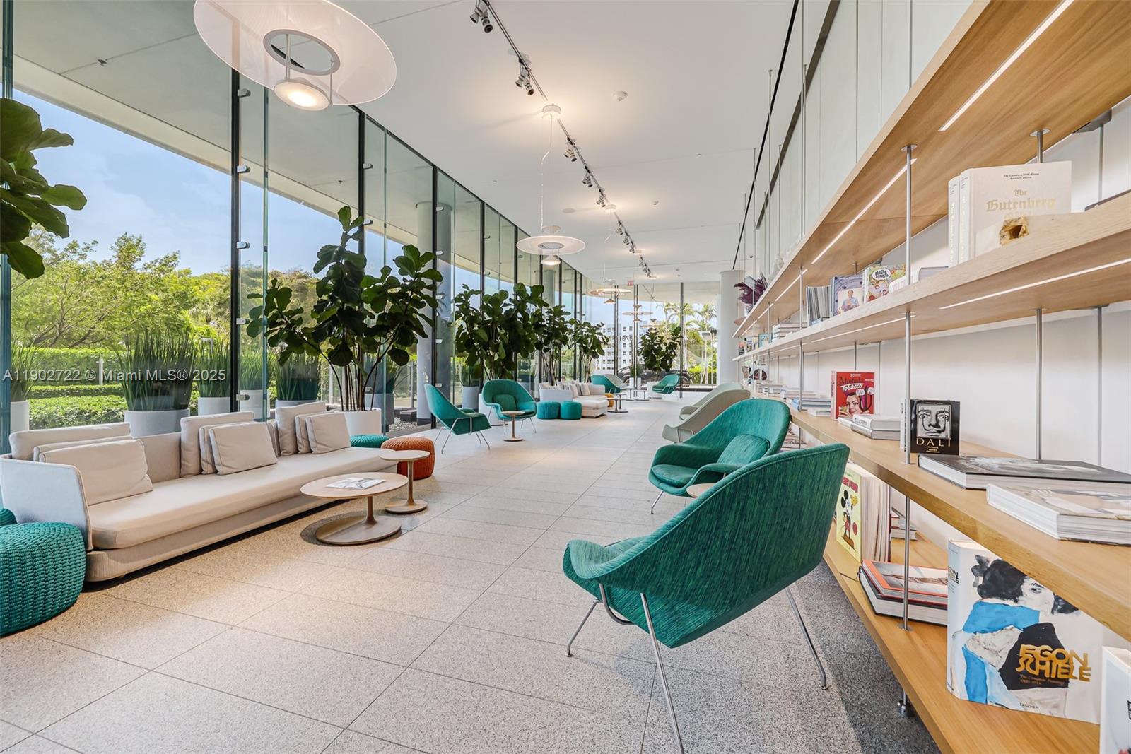 8701 Collins Ave # 904