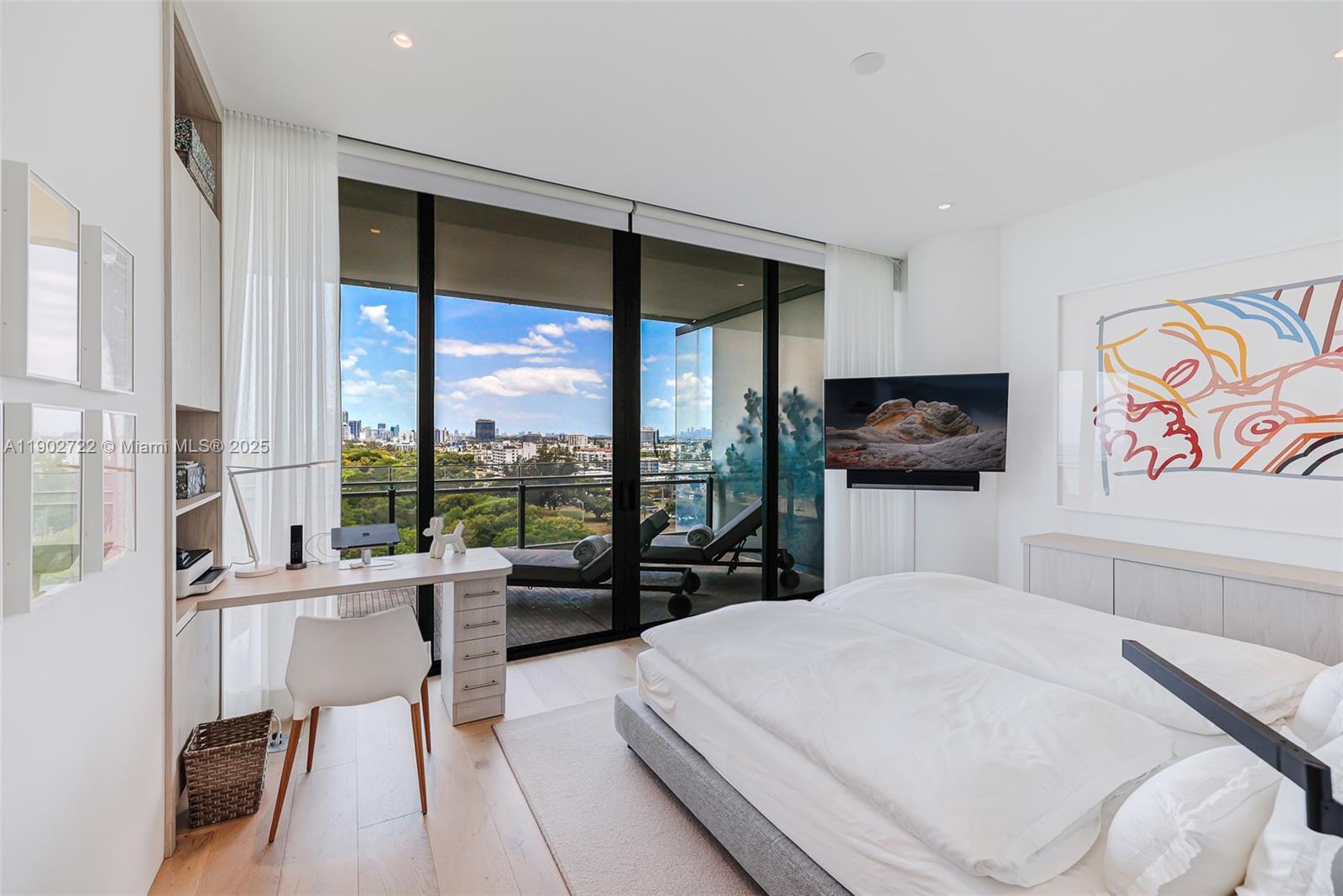 8701 Collins Ave # 904