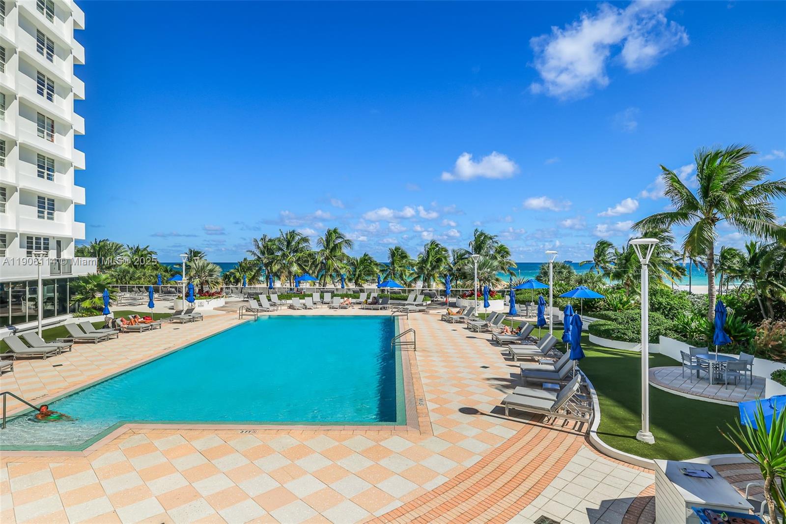 100 Lincoln Rd # 502