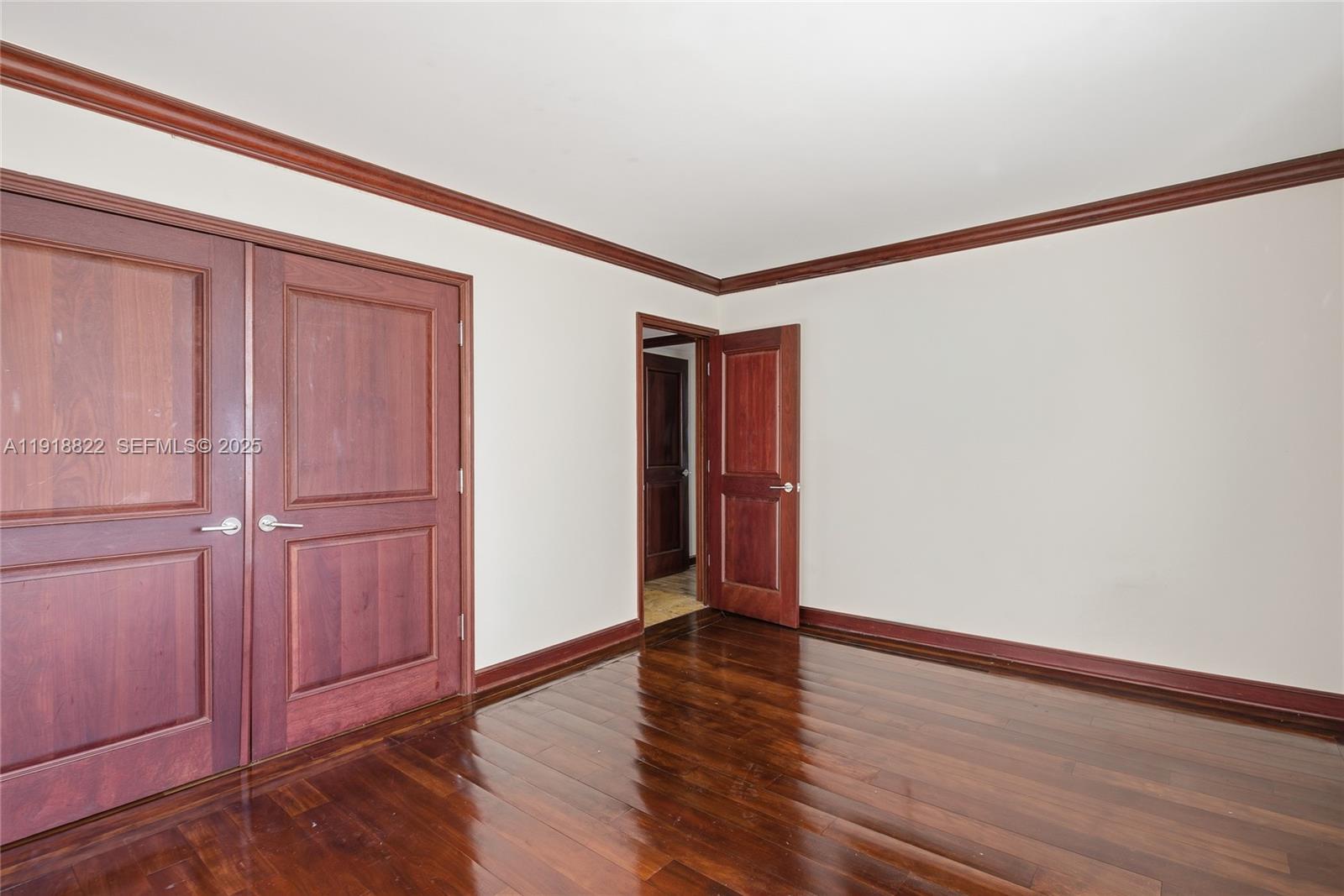 5555 Collins Ave # 12N