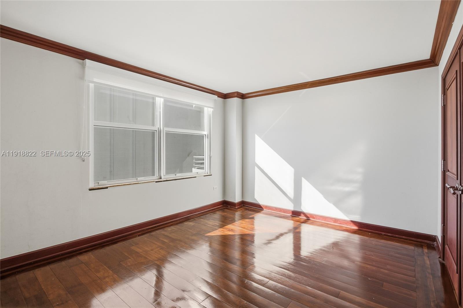5555 Collins Ave # 12N
