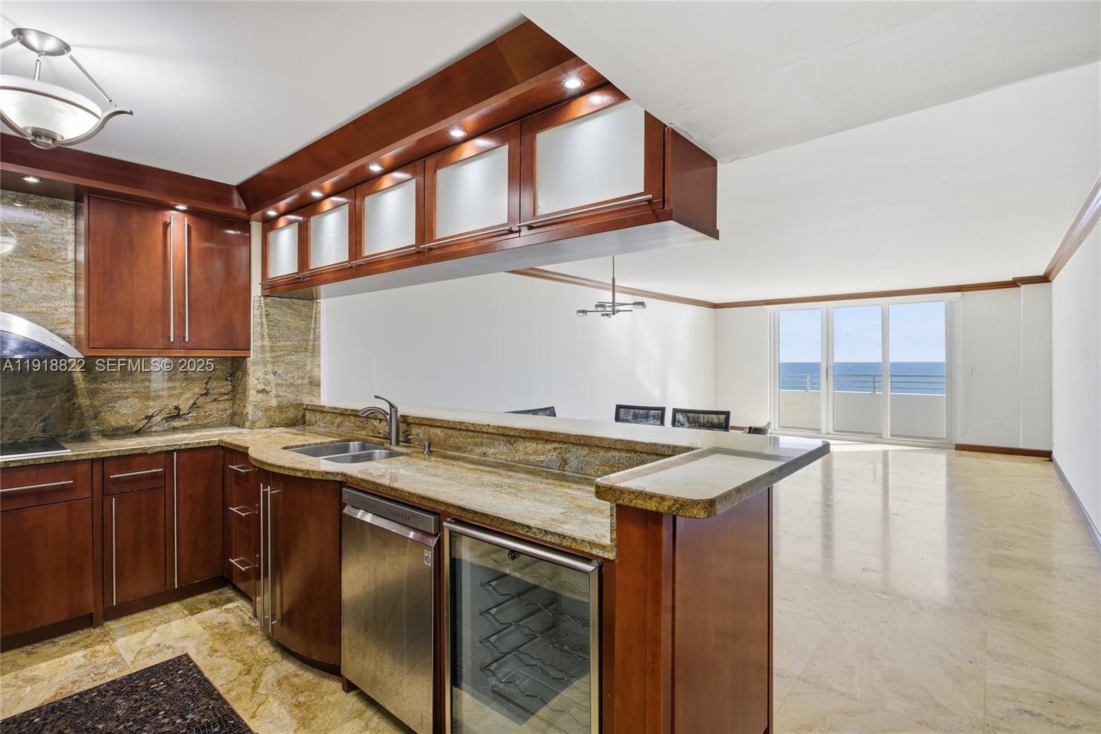 5555 Collins Ave # 12N