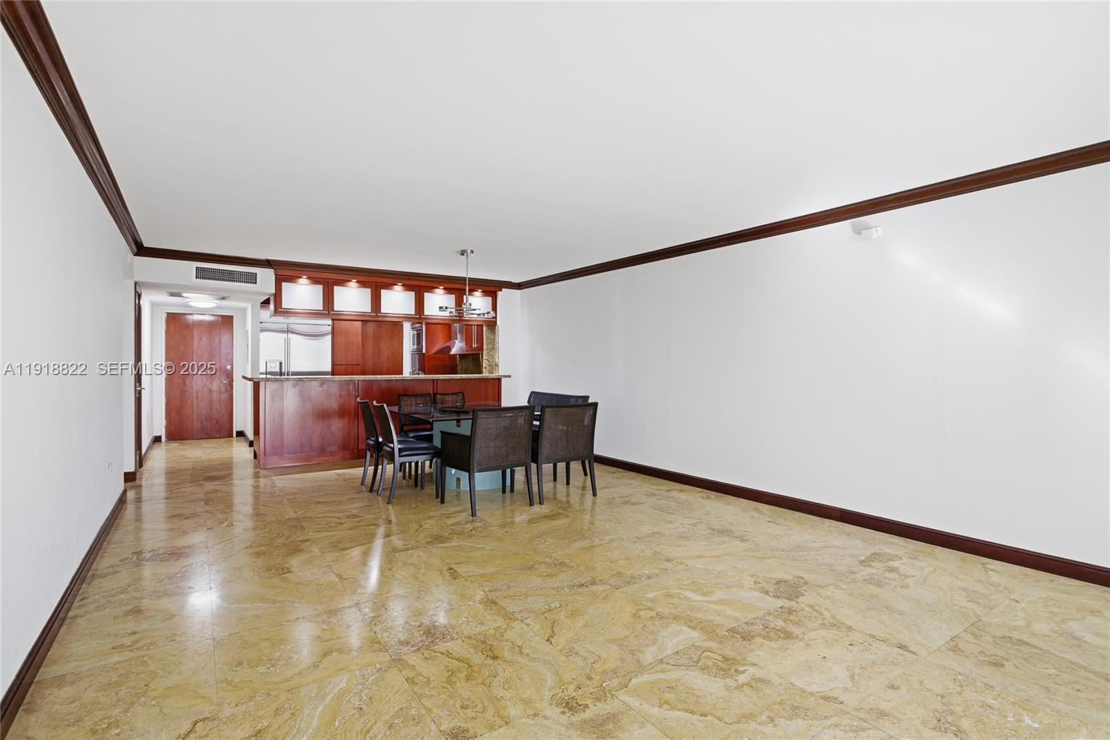 5555 Collins Ave # 12N