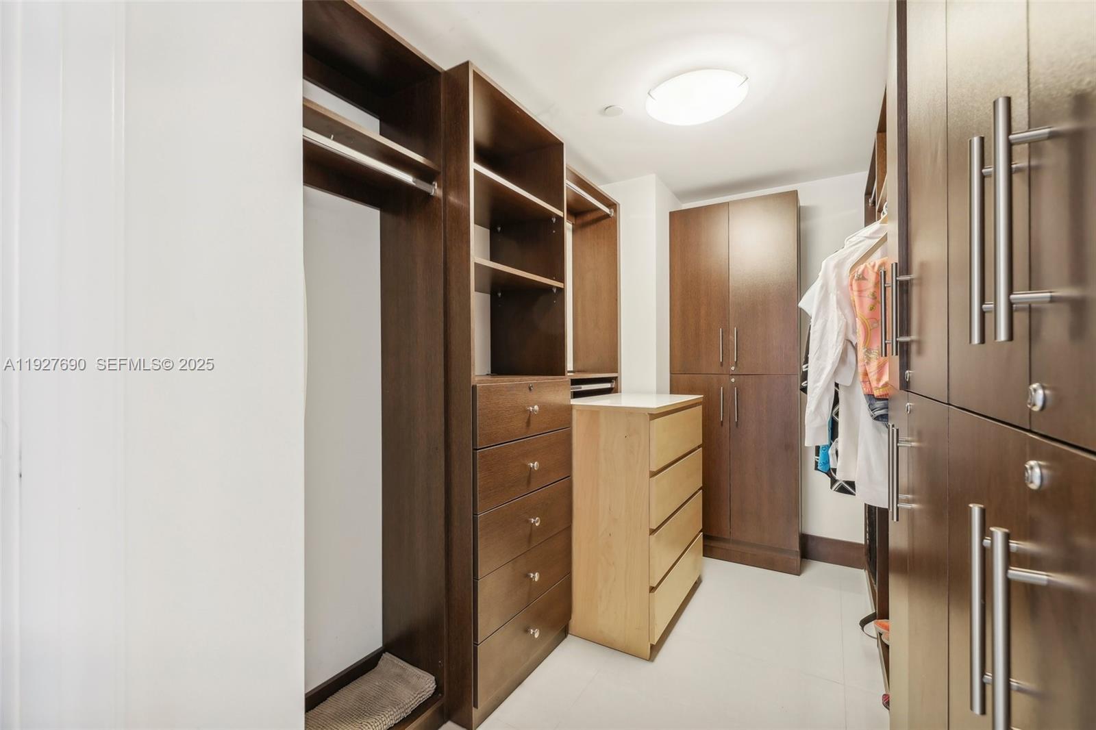 6000 Collins Ave # 306