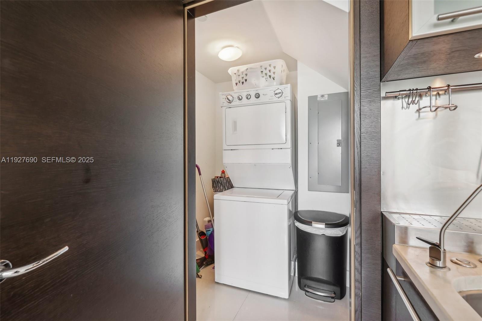 6000 Collins Ave # 306