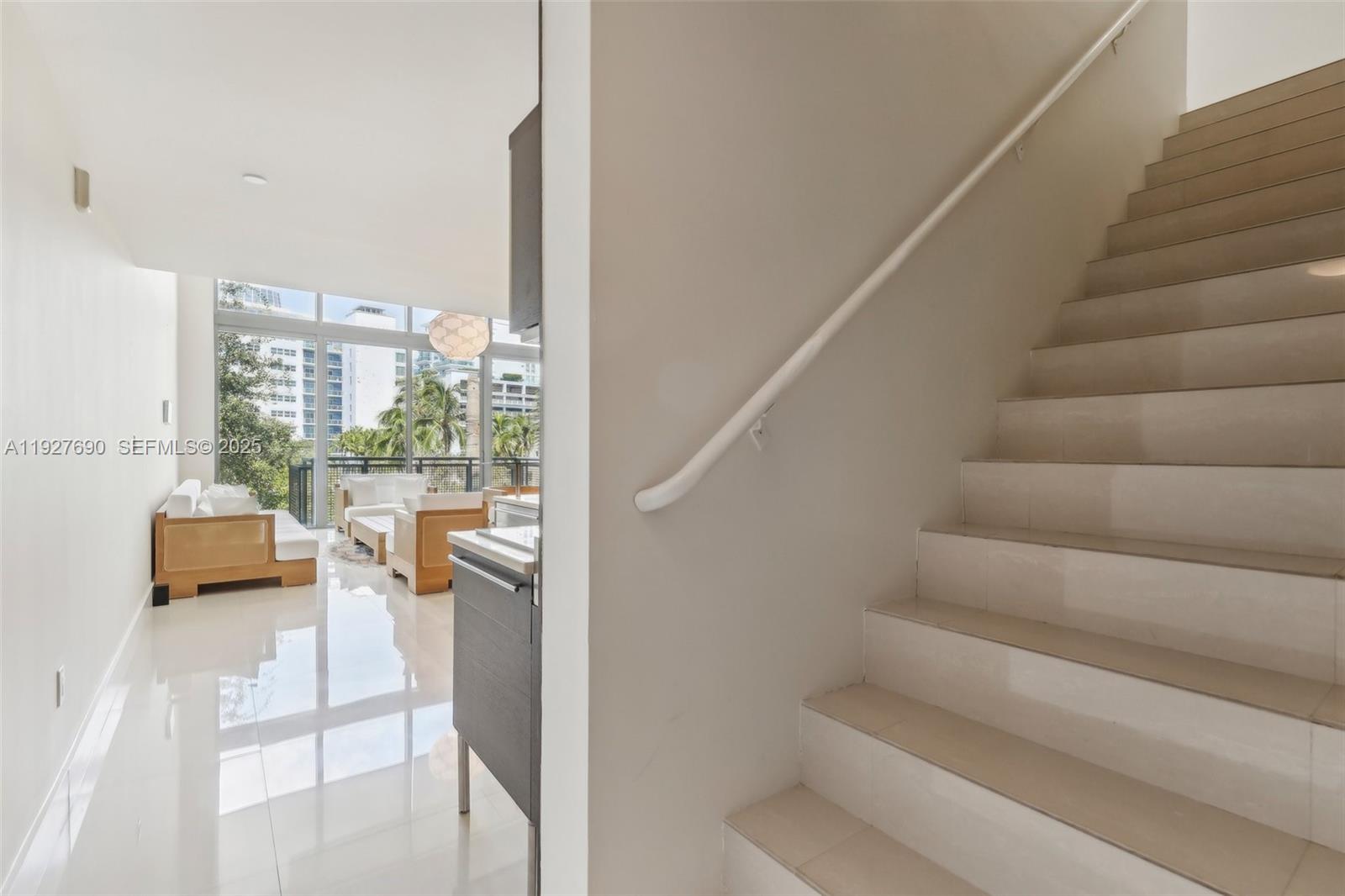 6000 Collins Ave # 306