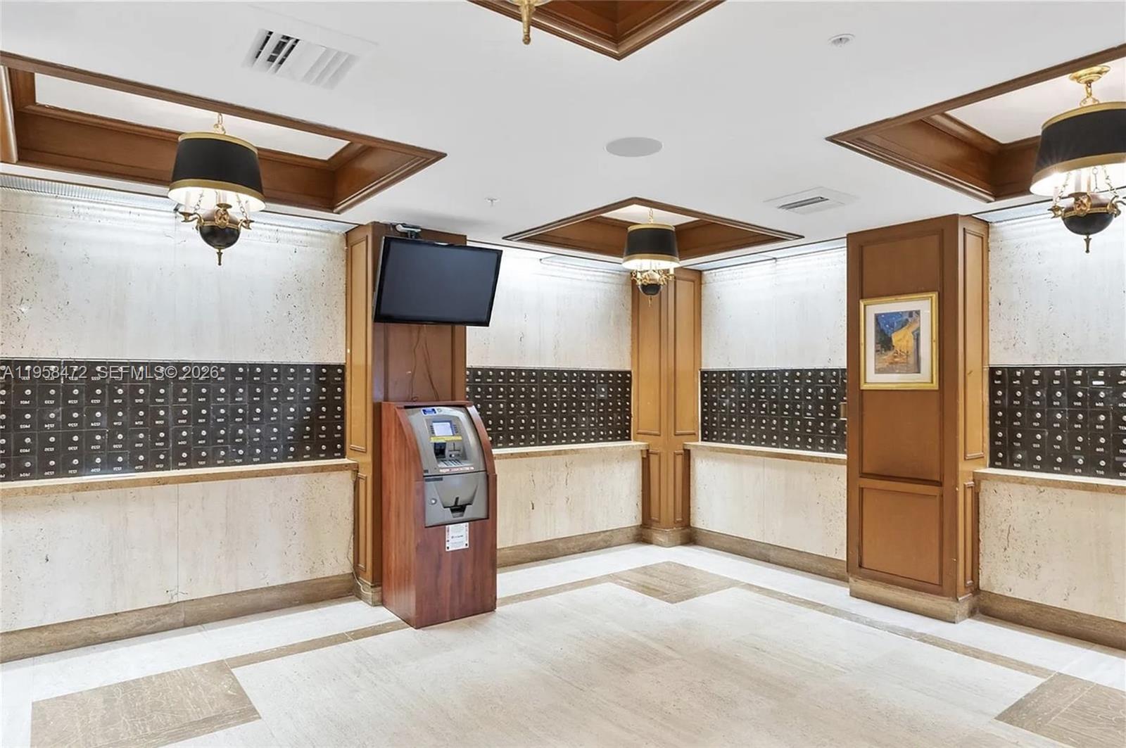 6039 Collins Ave # 833