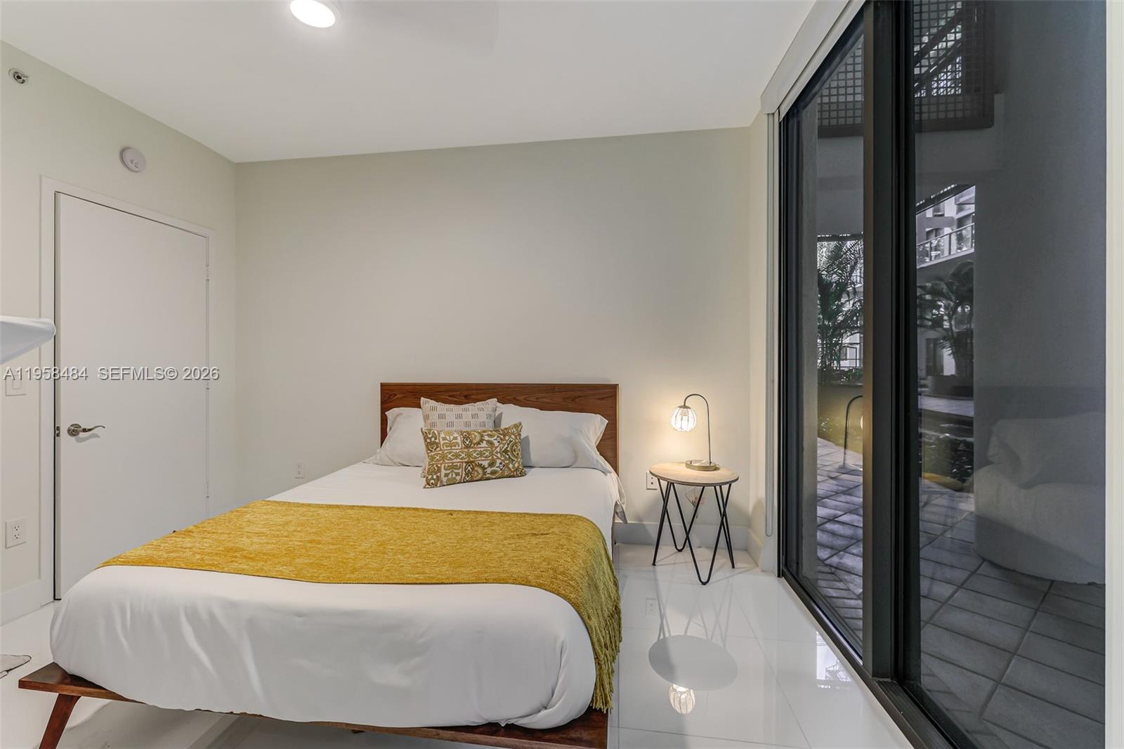 6000 Collins Ave # 112