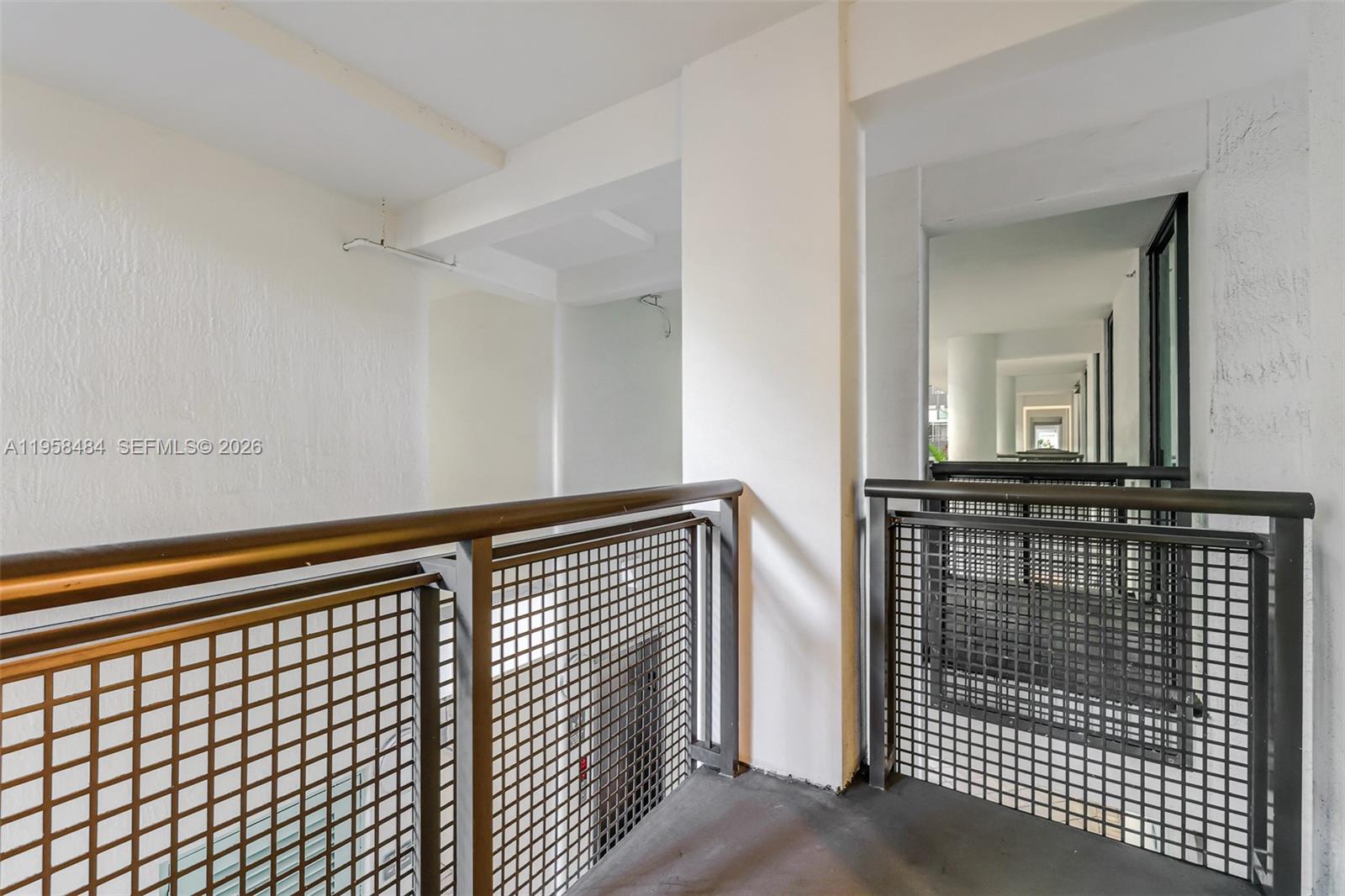 6000 Collins Ave # 112