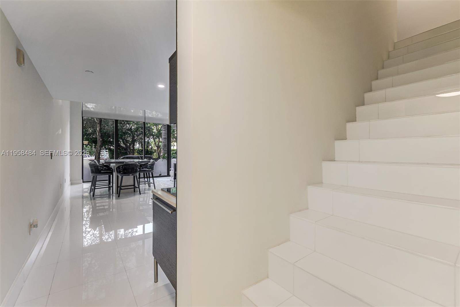 6000 Collins Ave # 112