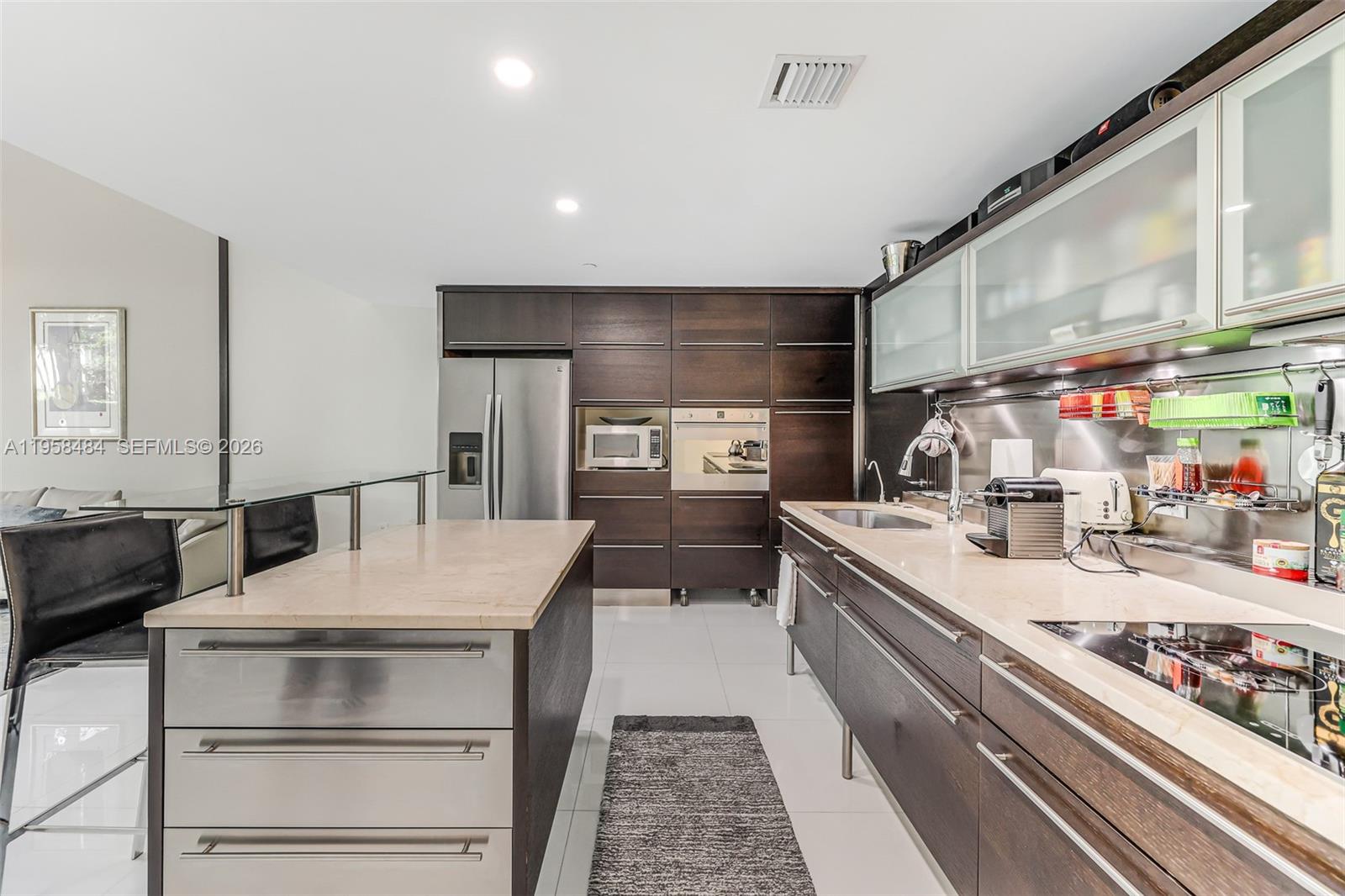 6000 Collins Ave # 112