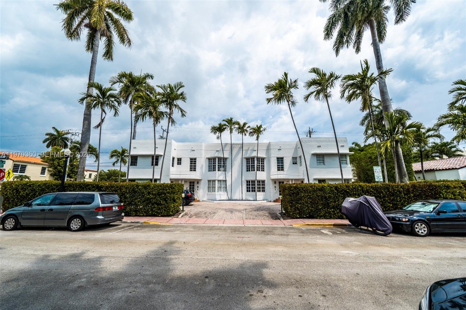 1457 Meridian Ave # 201