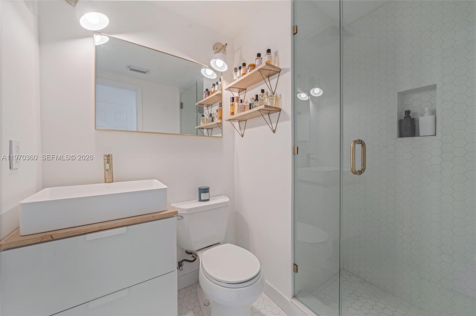 1457 Meridian Ave # 201