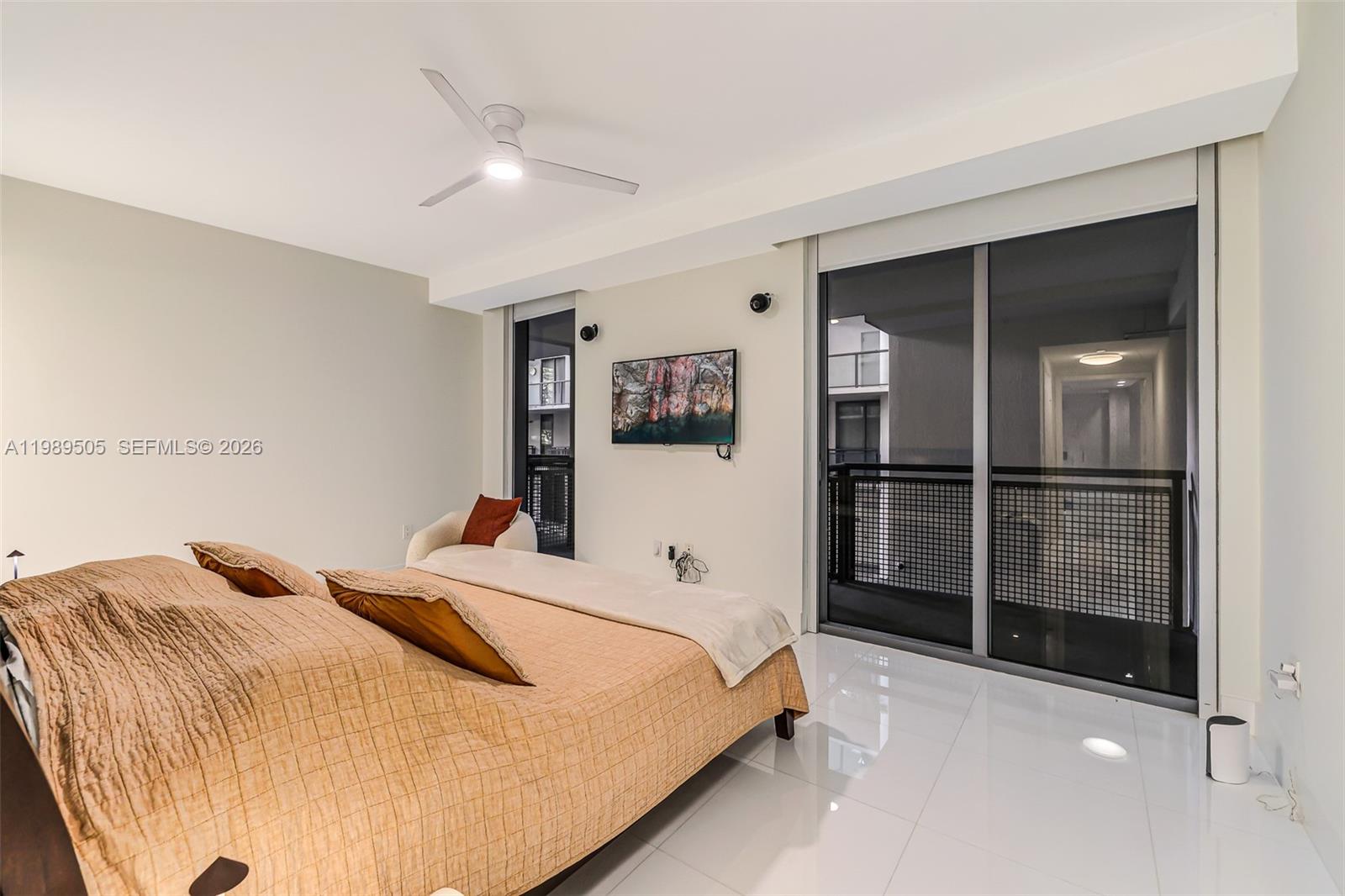 6000 Collins Ave # 112