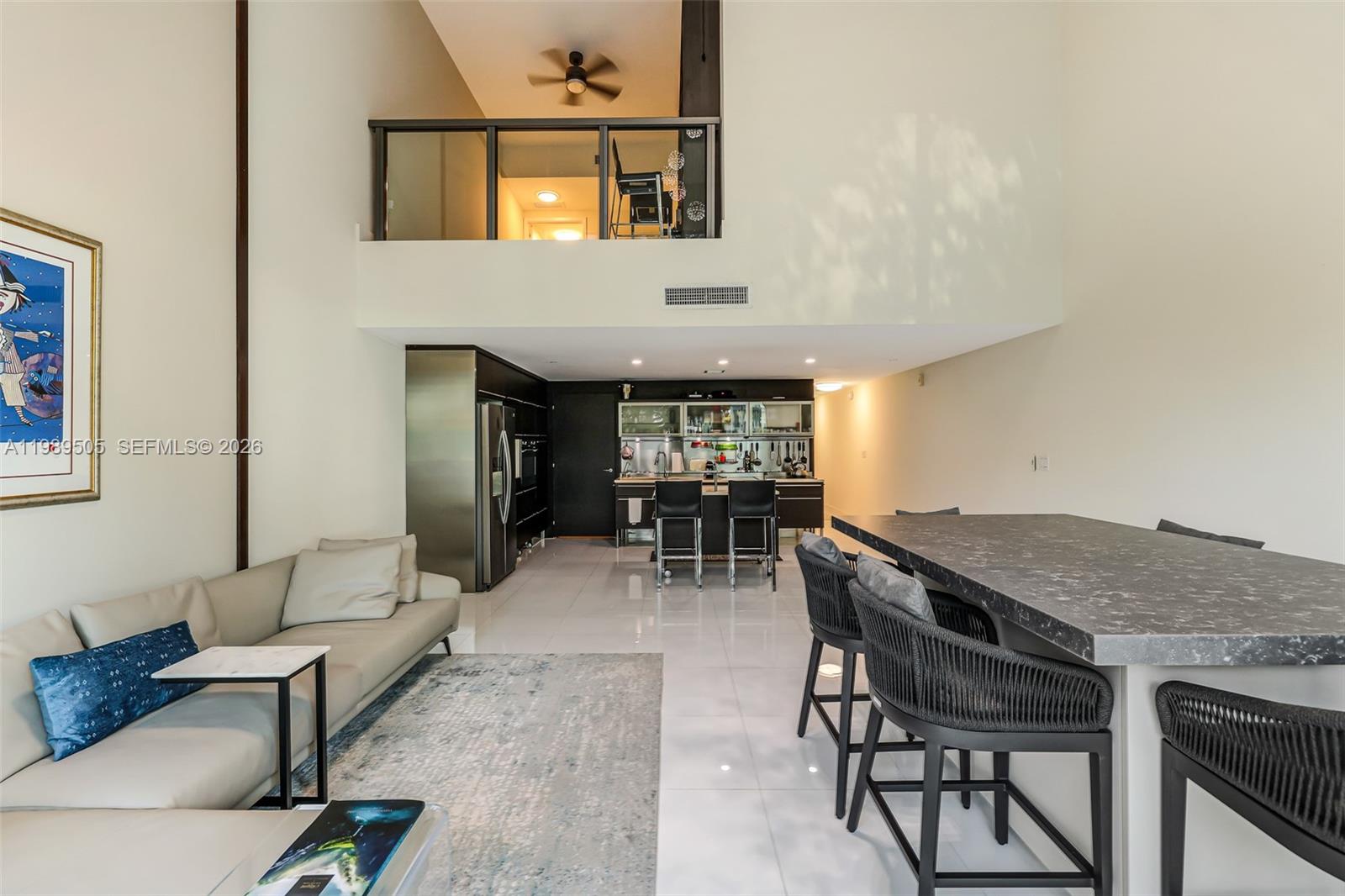 6000 Collins Ave # 112