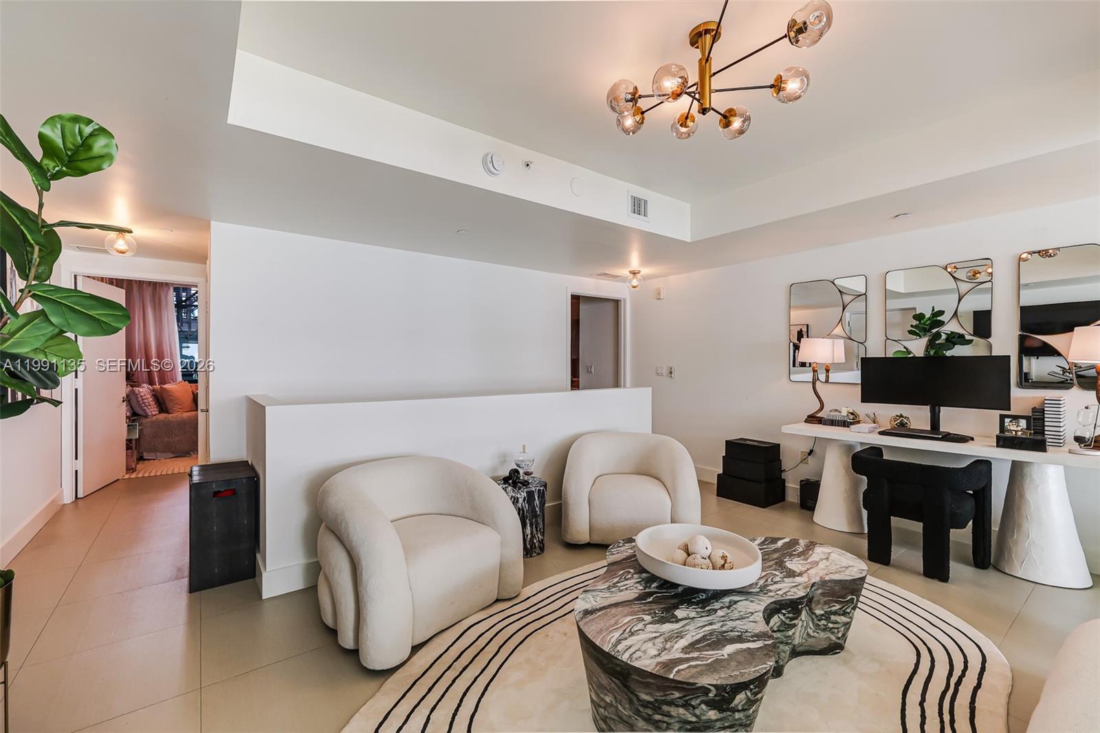 6000 Collins Ave # 523