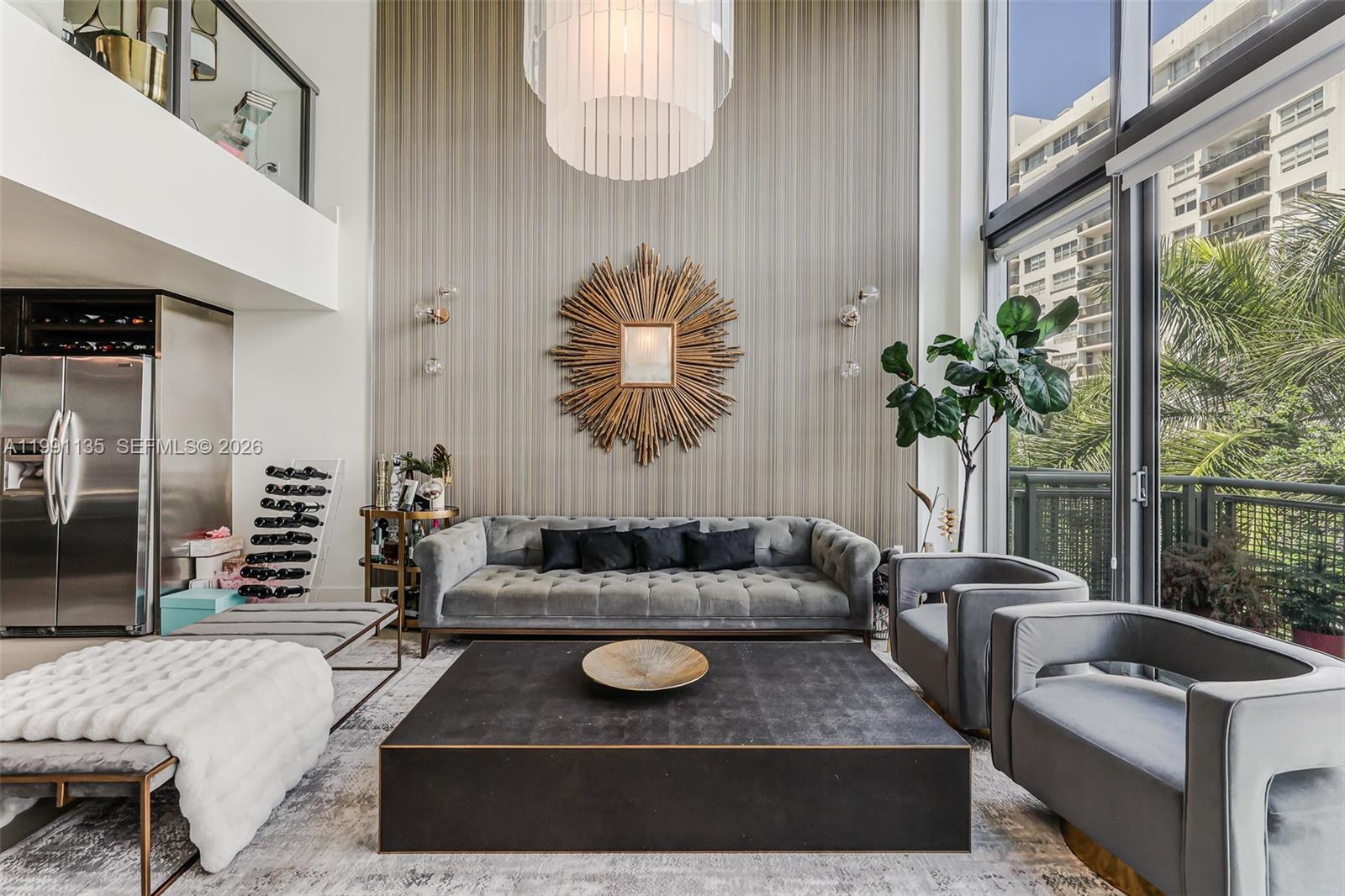 6000 Collins Ave # 523