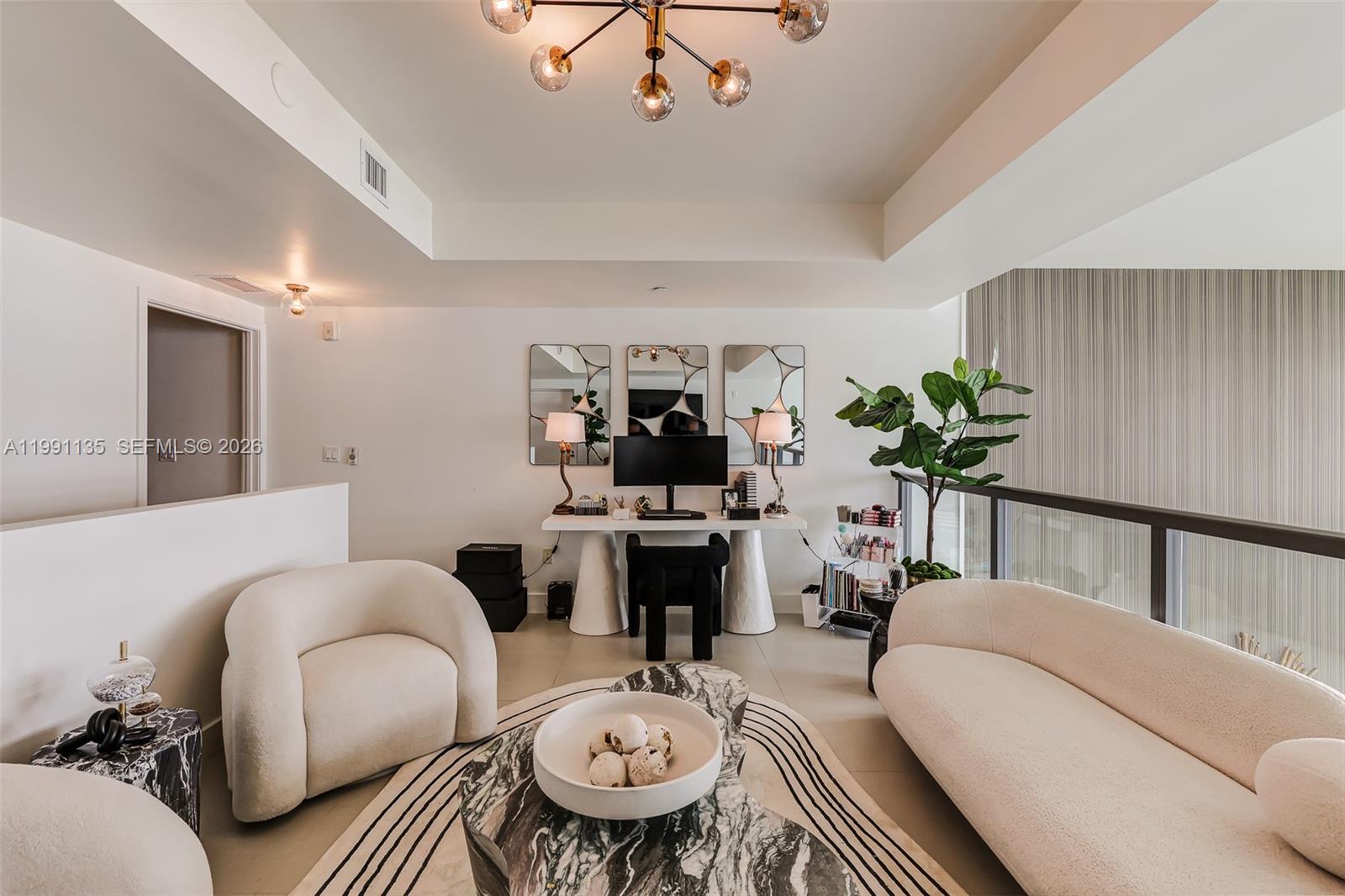 6000 Collins Ave # 523