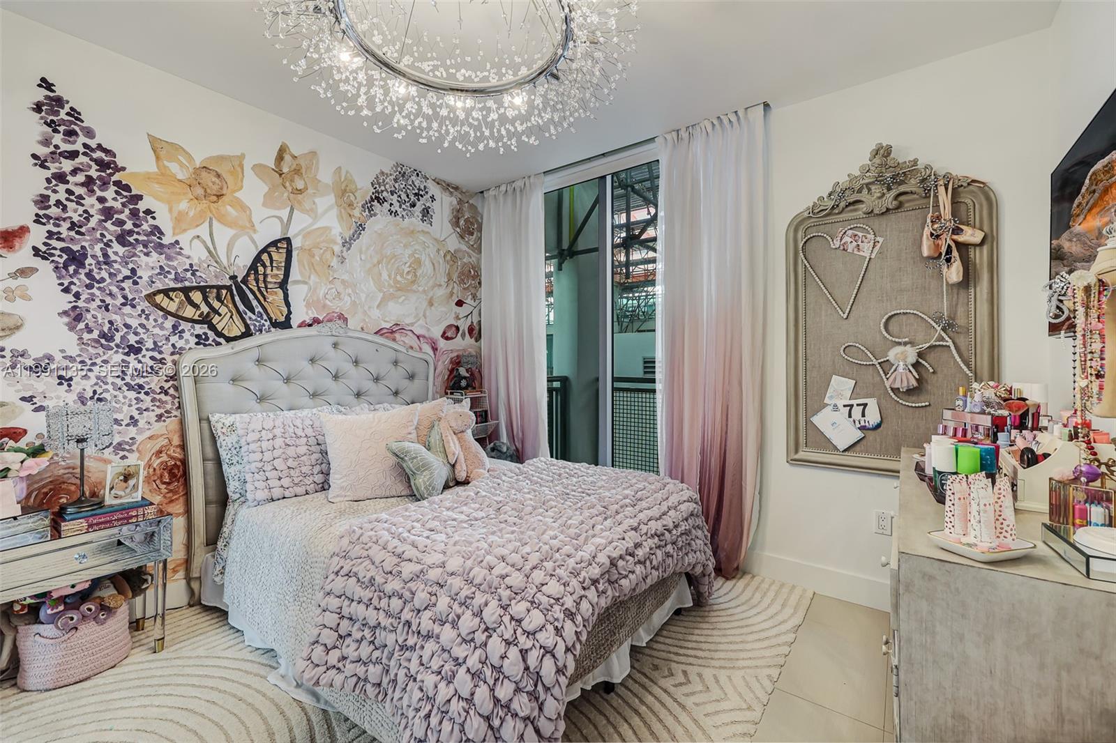 6000 Collins Ave # 523