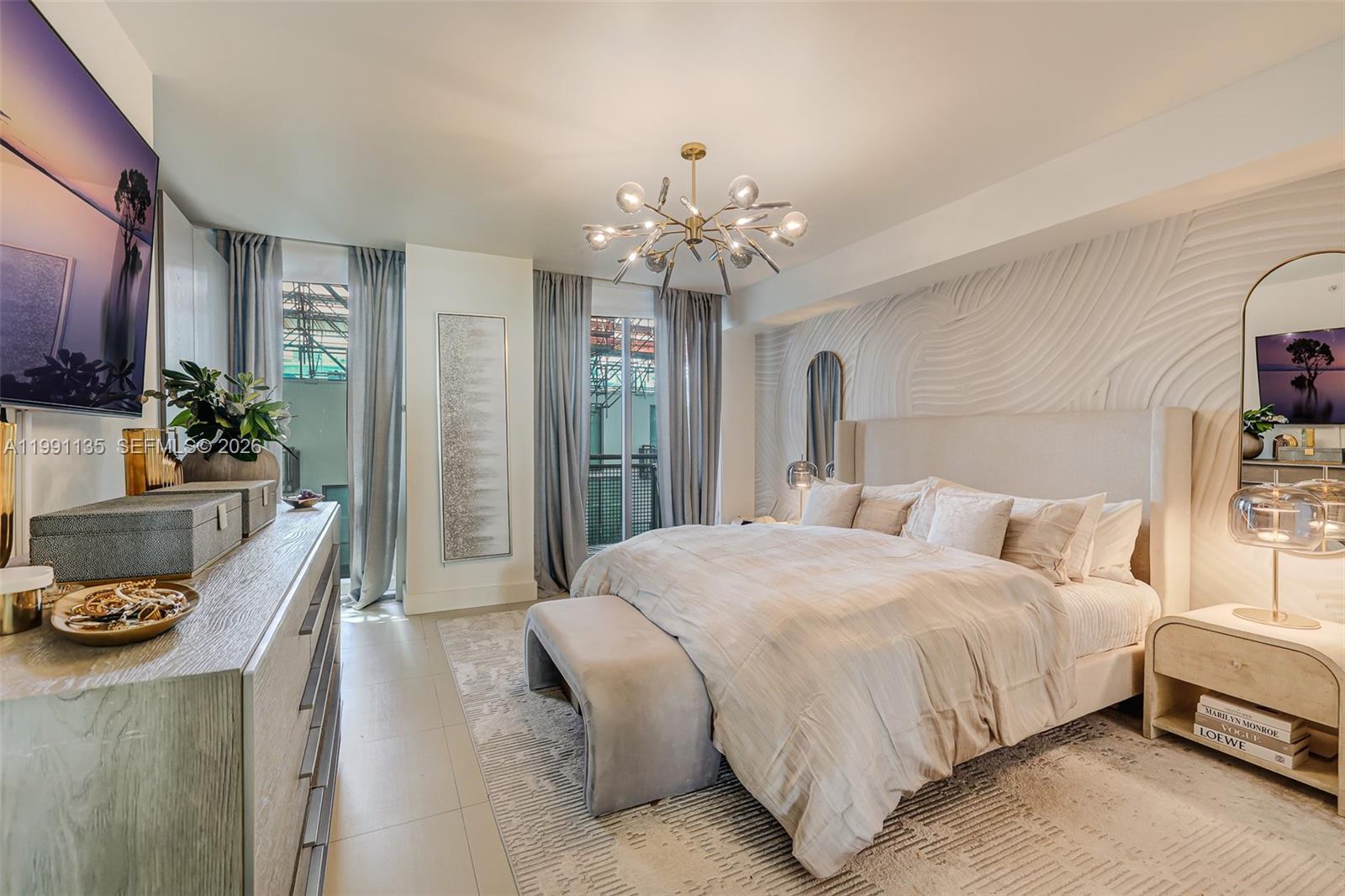 6000 Collins Ave # 523