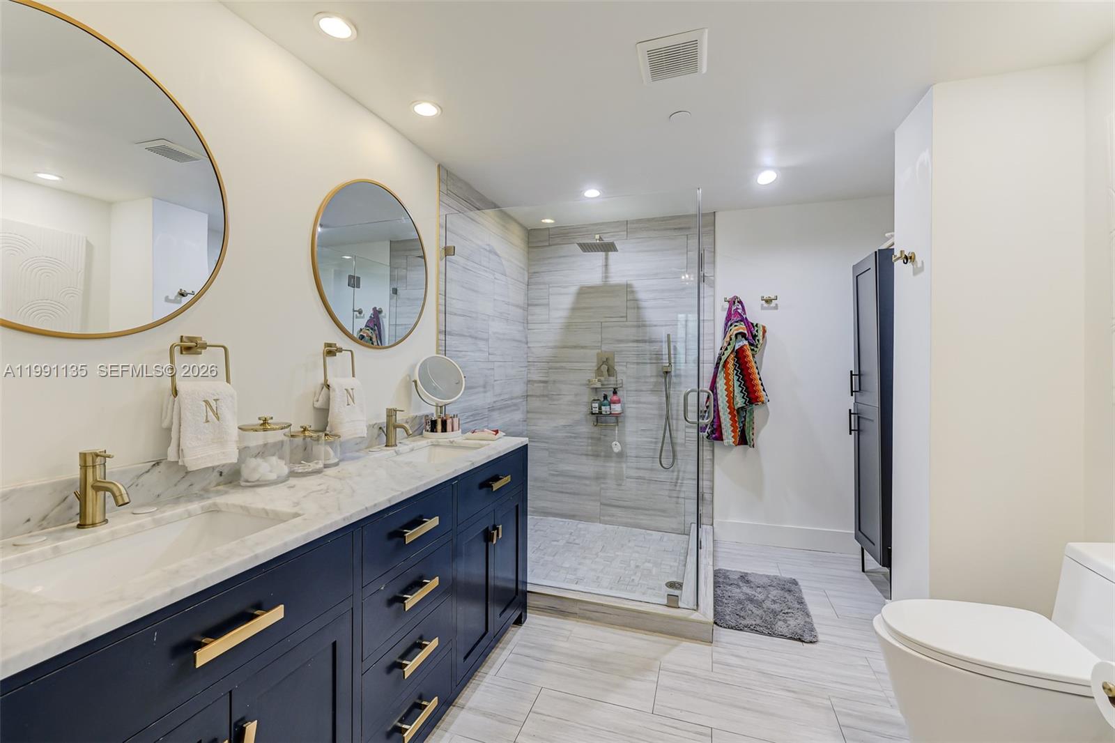 6000 Collins Ave # 523