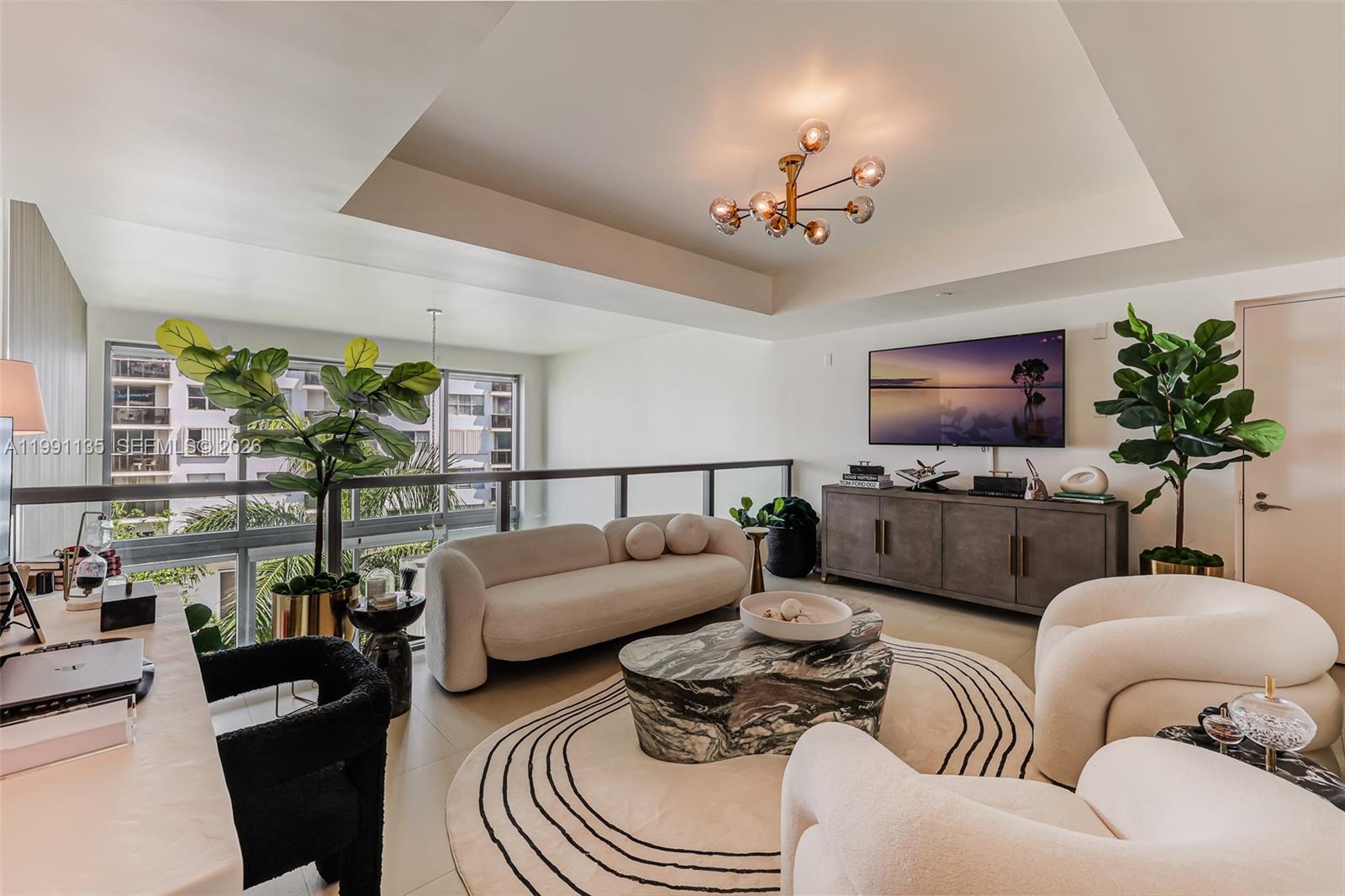 6000 Collins Ave # 523