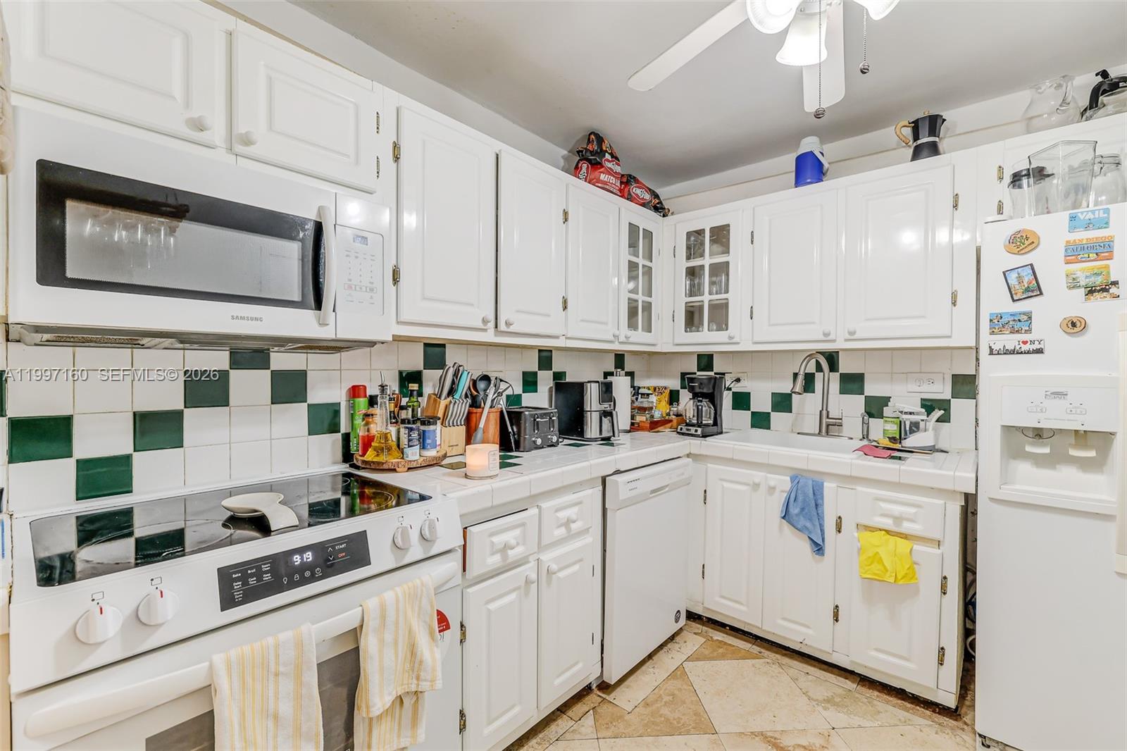 6039 Collins Ave # 1607