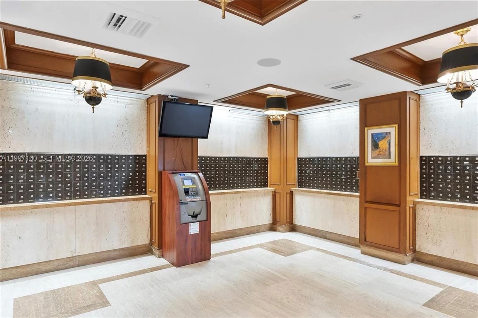 6039 Collins Ave # 1607