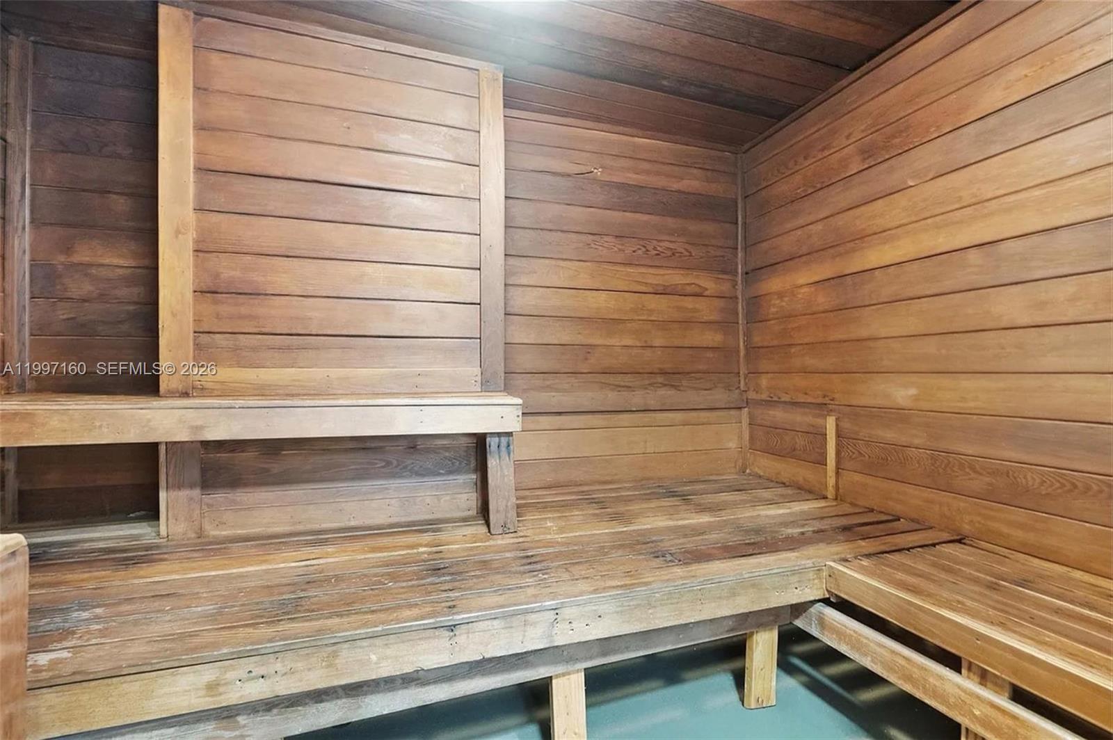 6039 Collins Ave # 1607