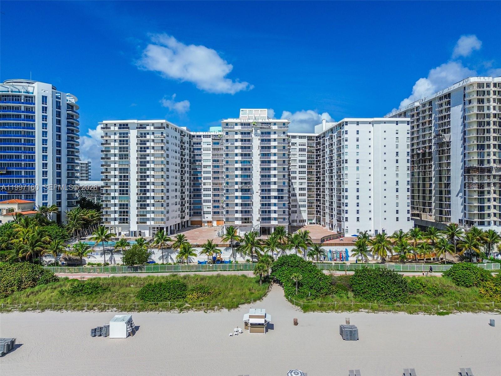 6039 Collins Ave # 1607