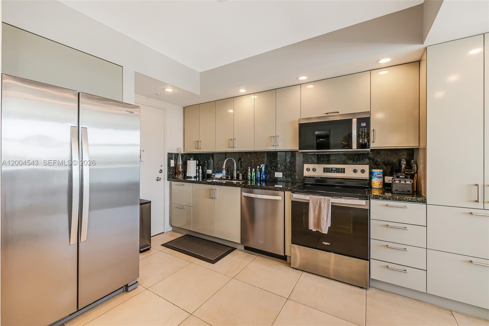 5055 Collins Ave # 3K