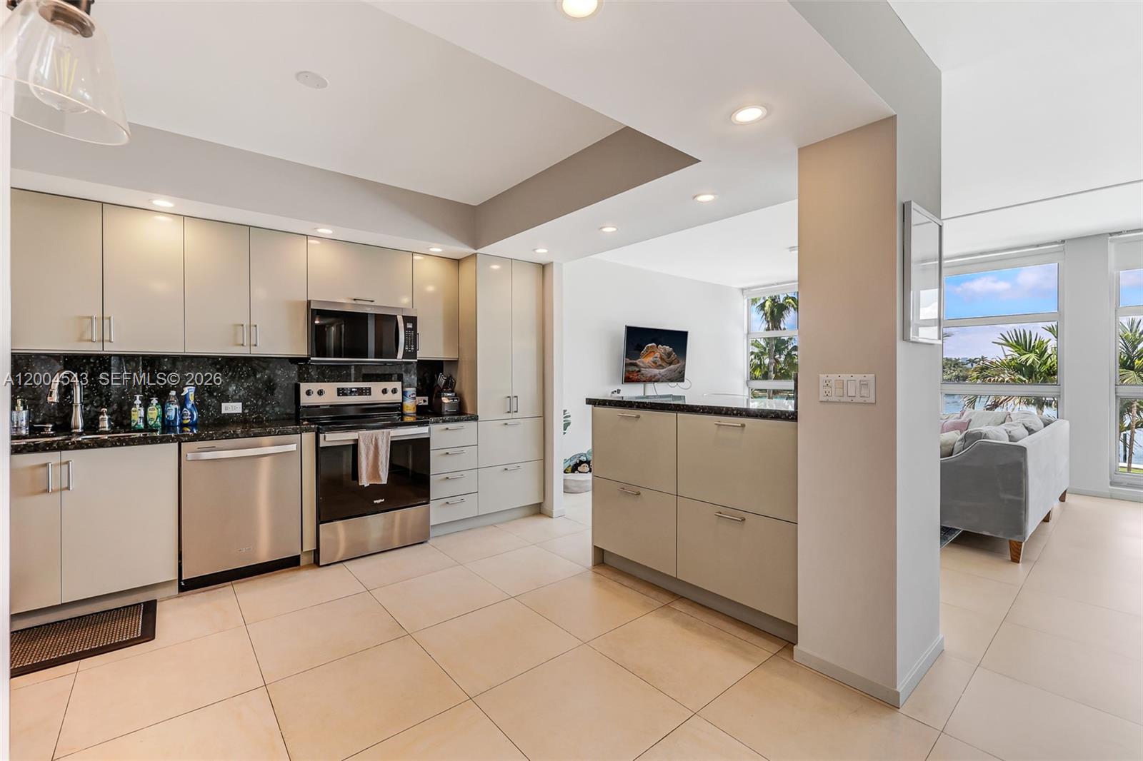 5055 Collins Ave # 3K