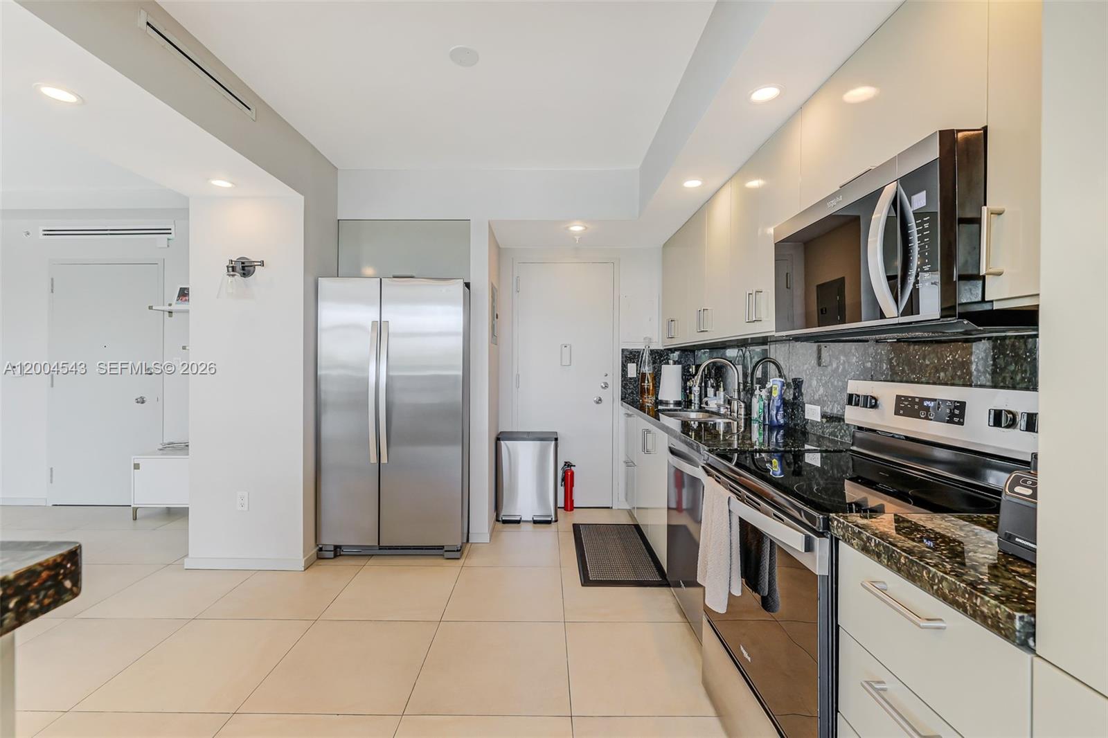 5055 Collins Ave # 3K