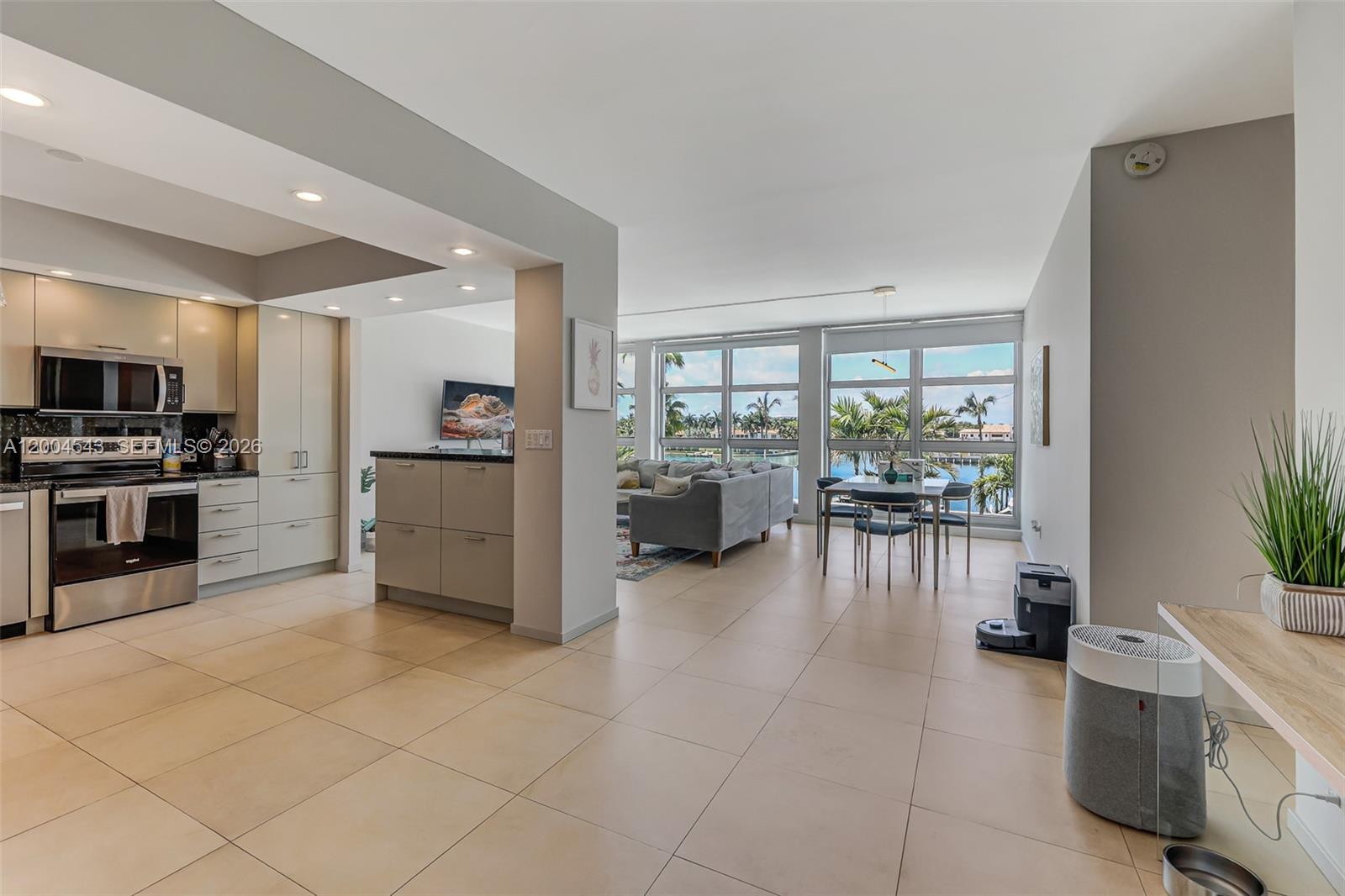 5055 Collins Ave # 3K