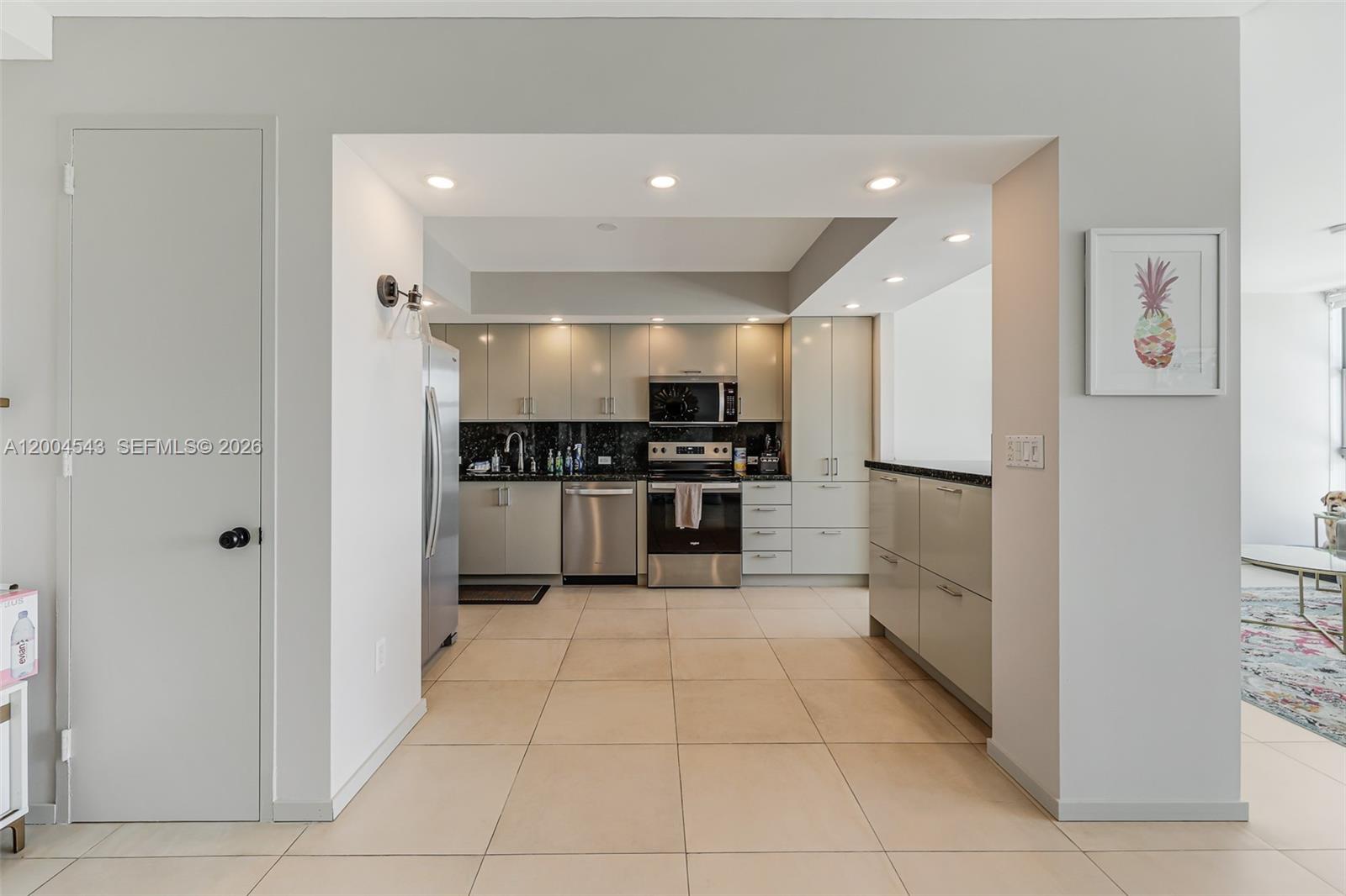 5055 Collins Ave # 3K