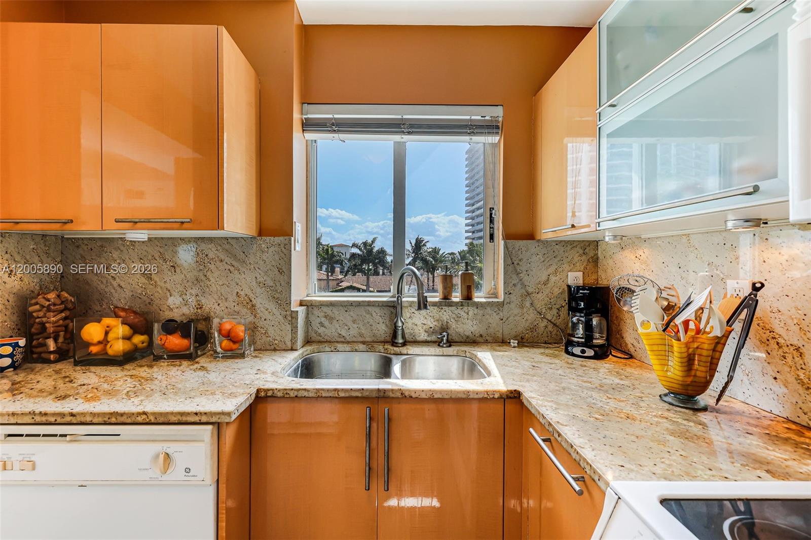 5900 Collins Ave # 402