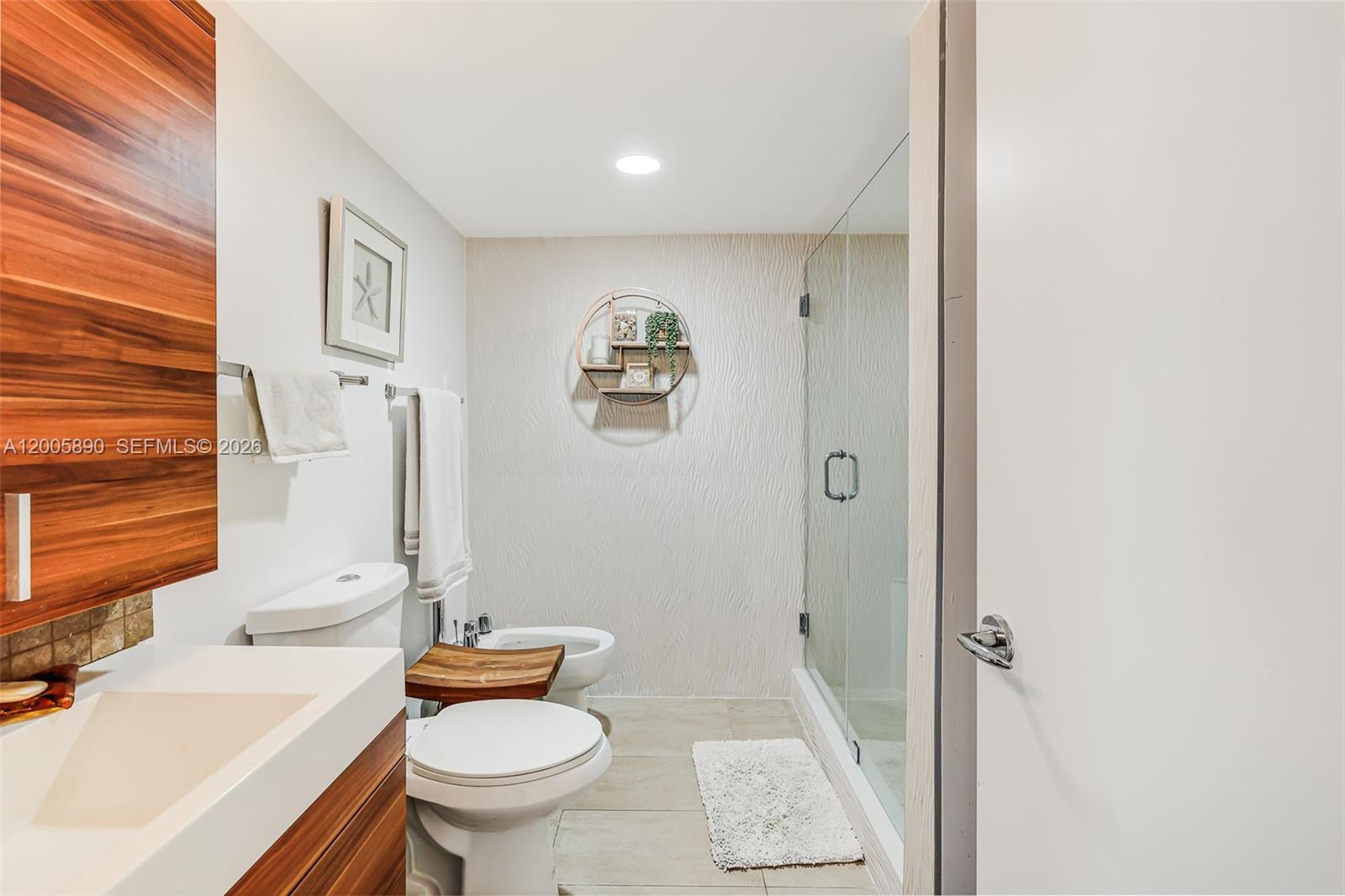 5900 Collins Ave # 402