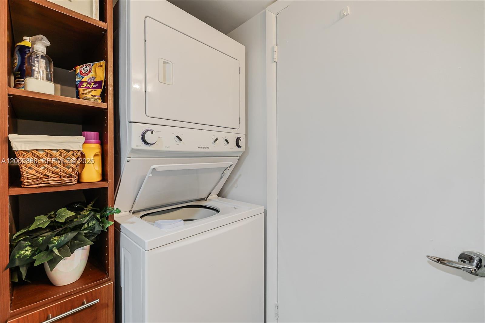 5900 Collins Ave # 402