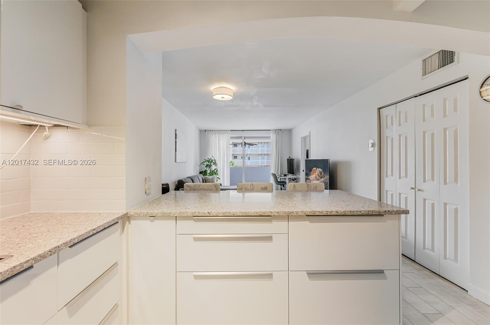 1331 Lincoln Rd # 704