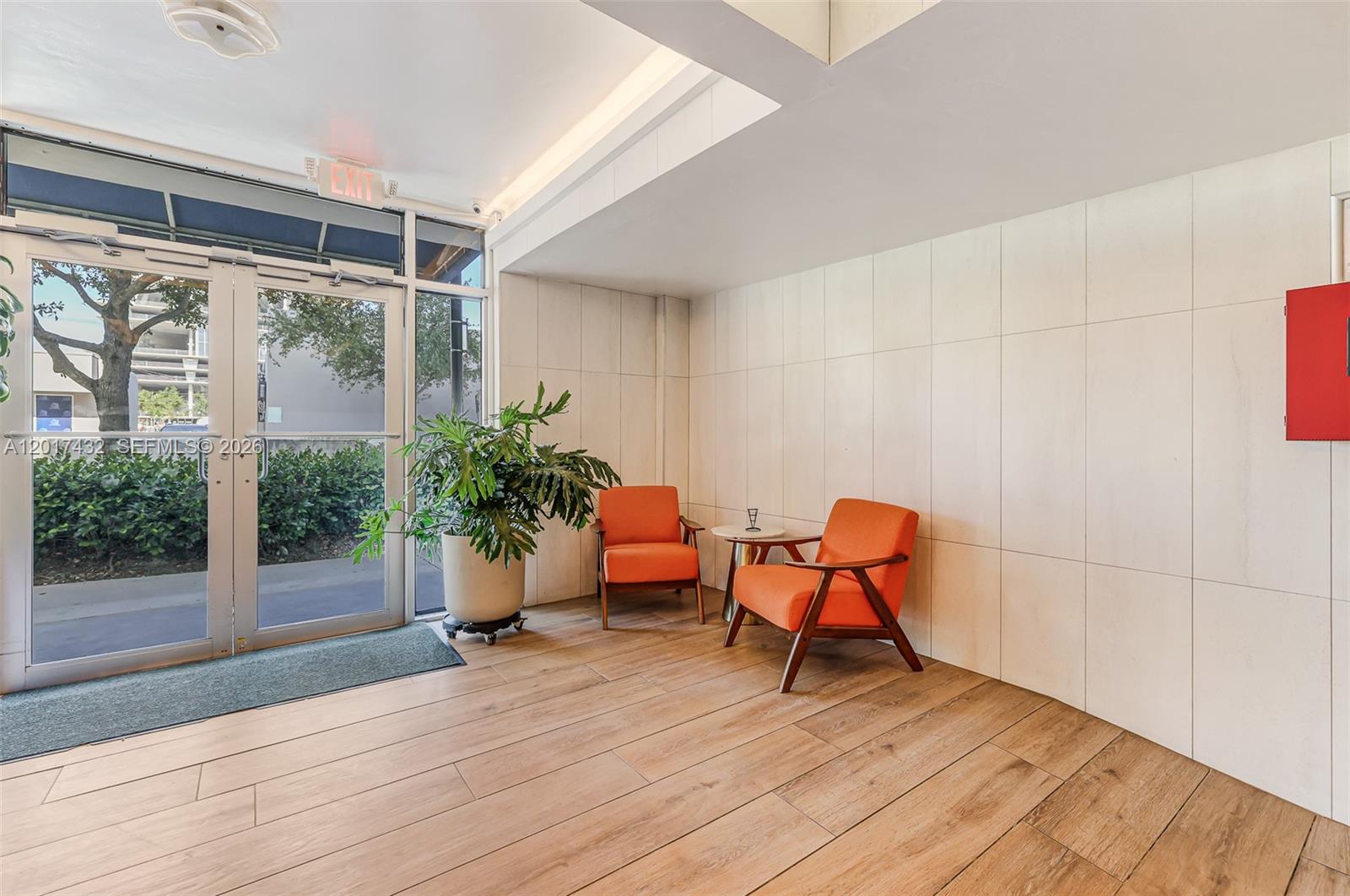 1331 Lincoln Rd # 704