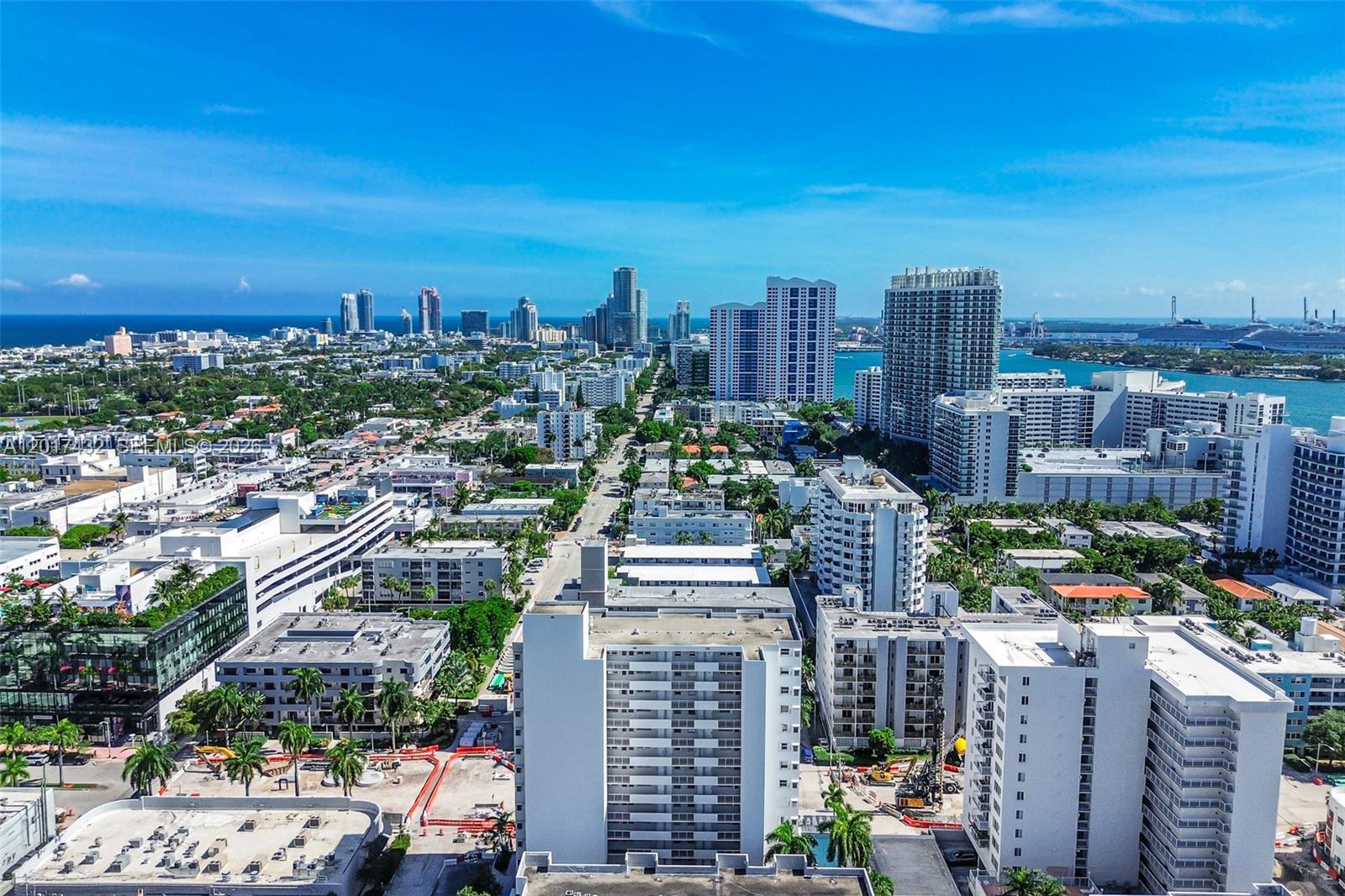 1331 Lincoln Rd # 704