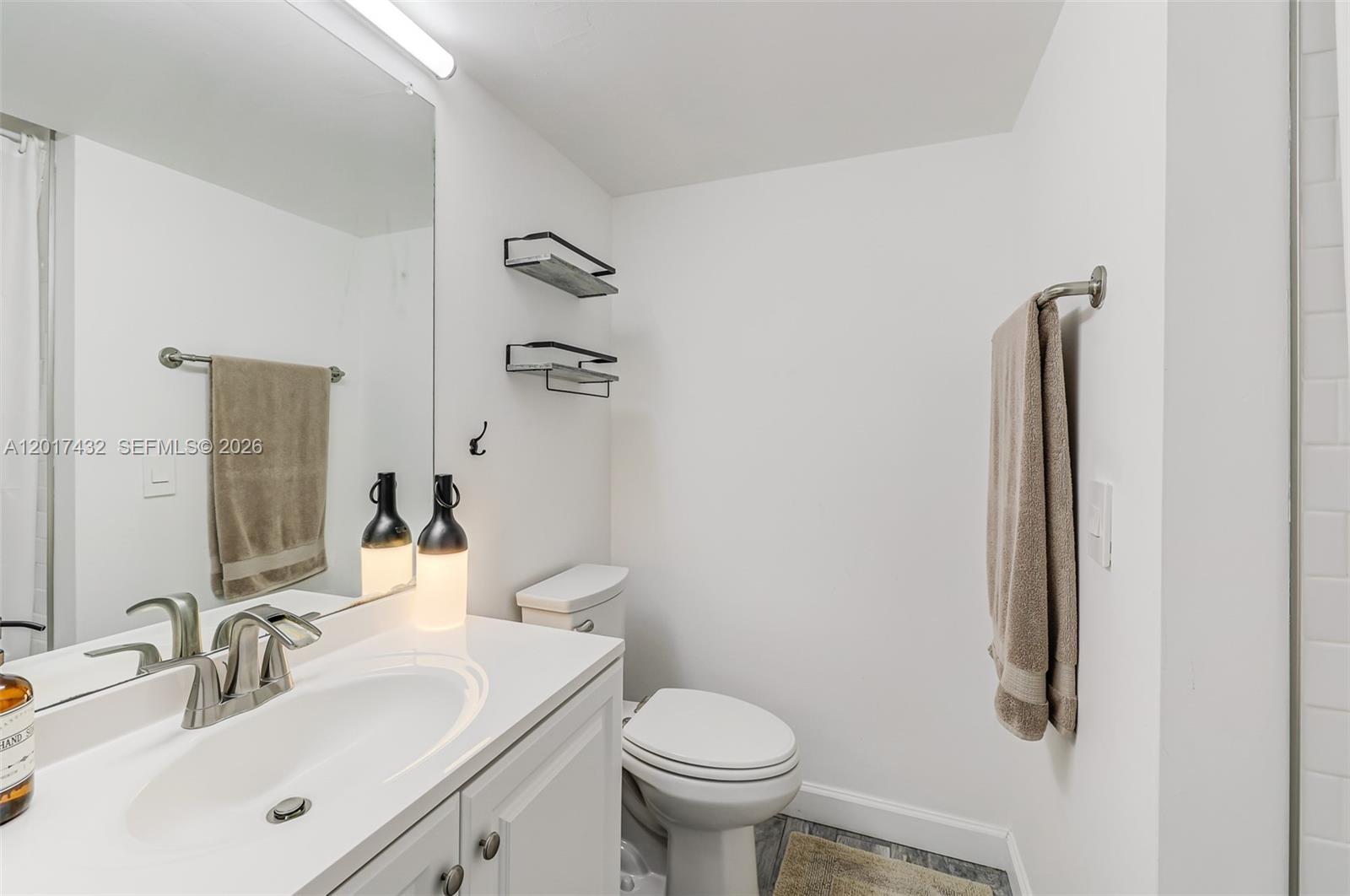 1331 Lincoln Rd # 704