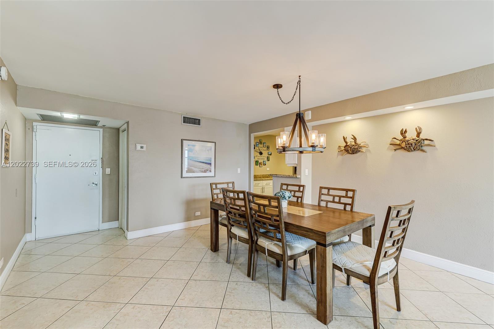 6039 Collins Ave # 936