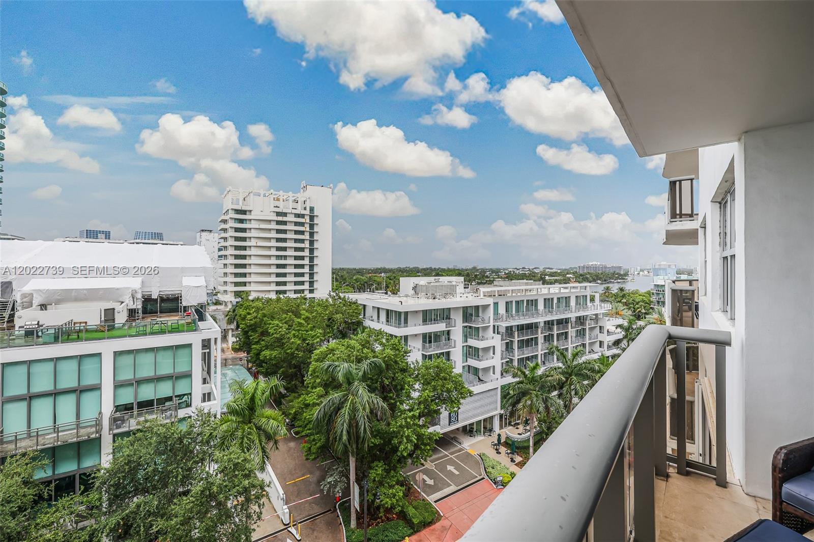 6039 Collins Ave # 936