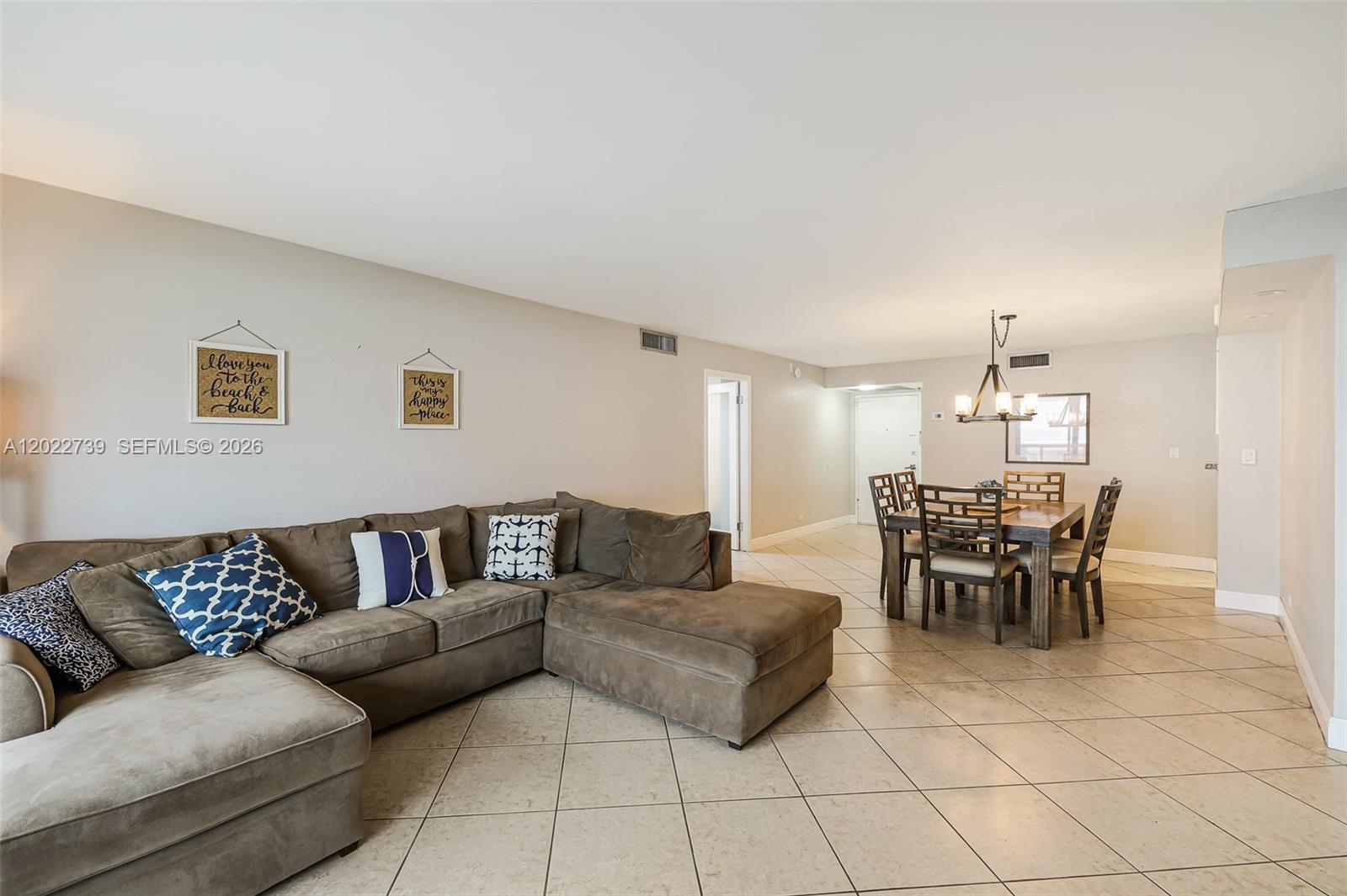 6039 Collins Ave # 936